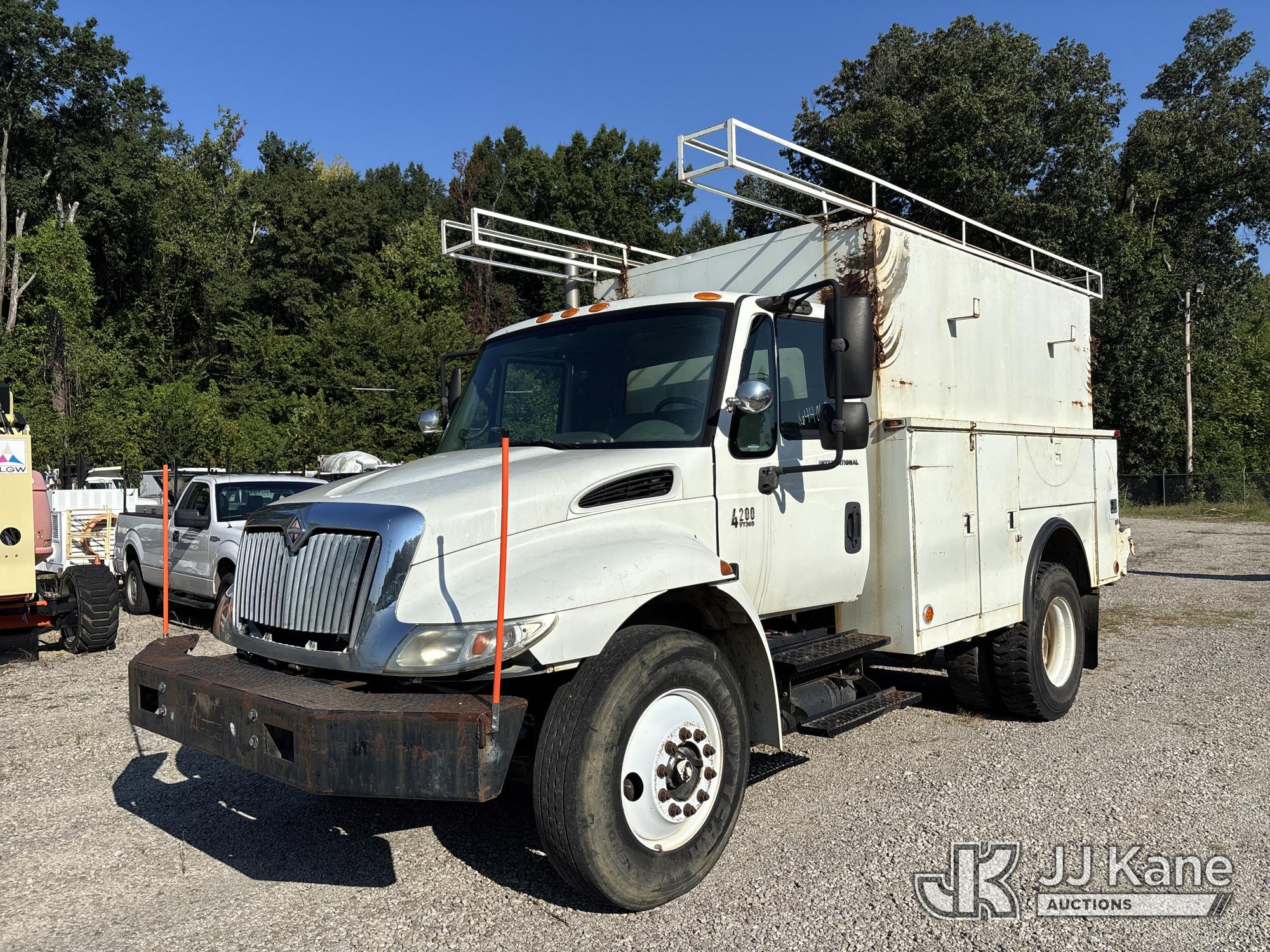 Photo of 2006 International 4200