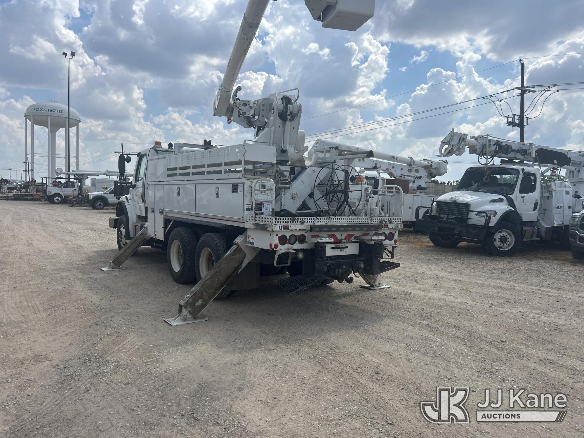 2017 Freightliner M2 106