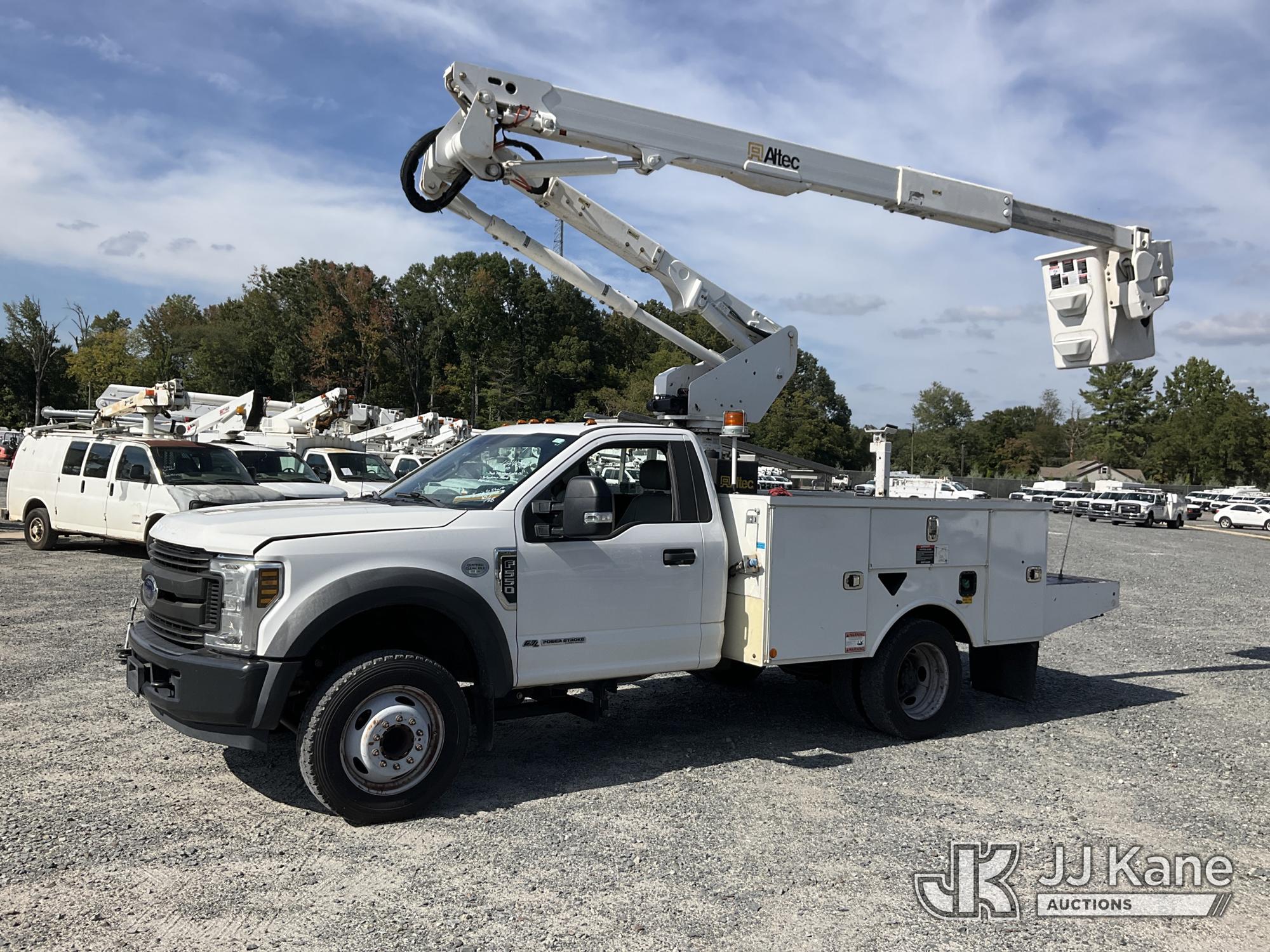 Photo of 2019 Ford F550