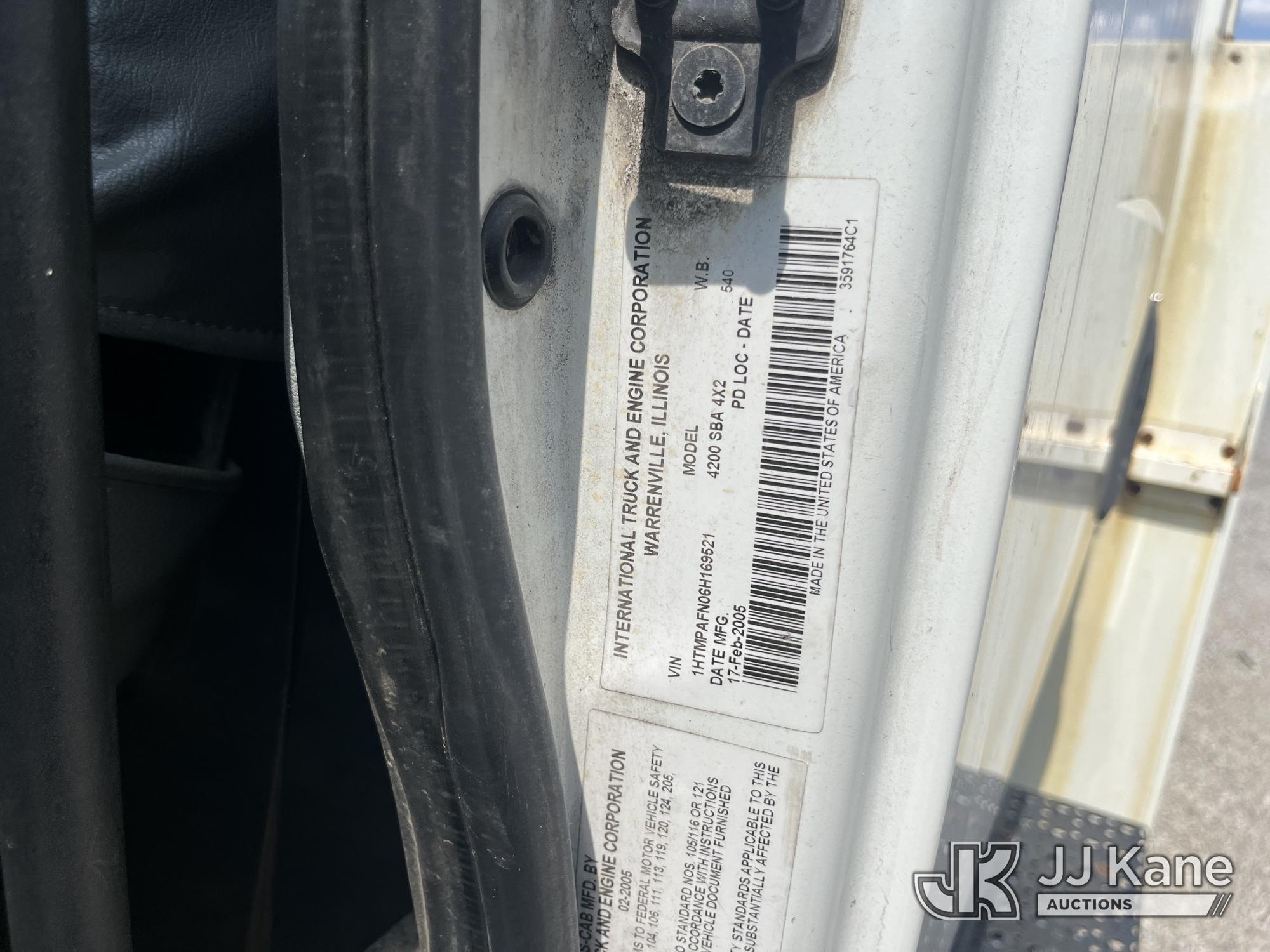 2006 International 4200