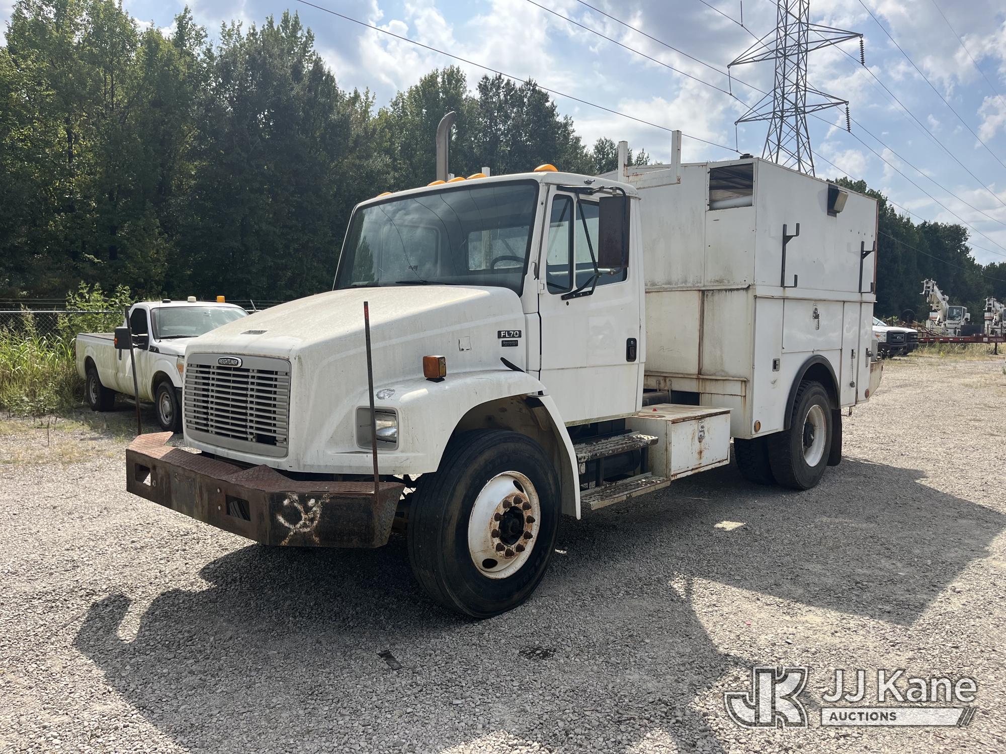 2003 Freightliner FL70