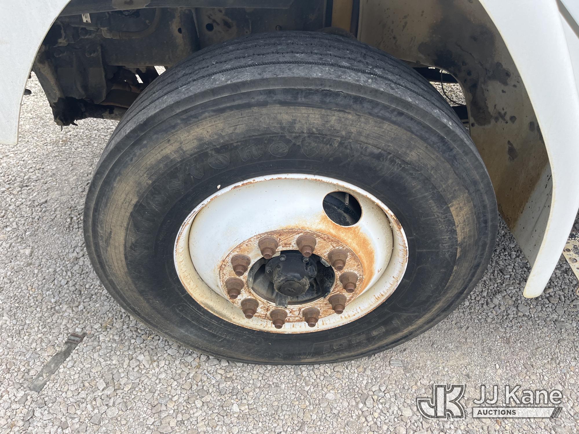 2003 Freightliner FL70