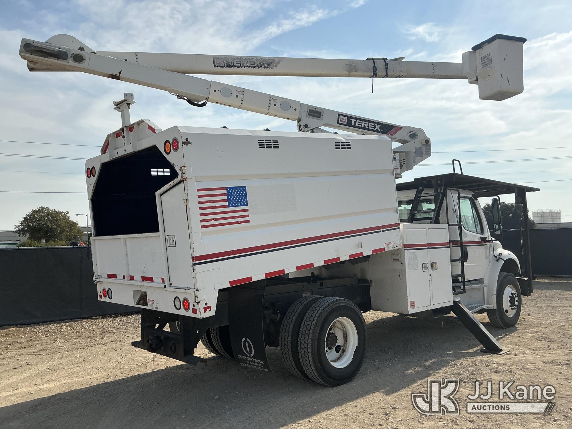 2019 Freightliner M2106