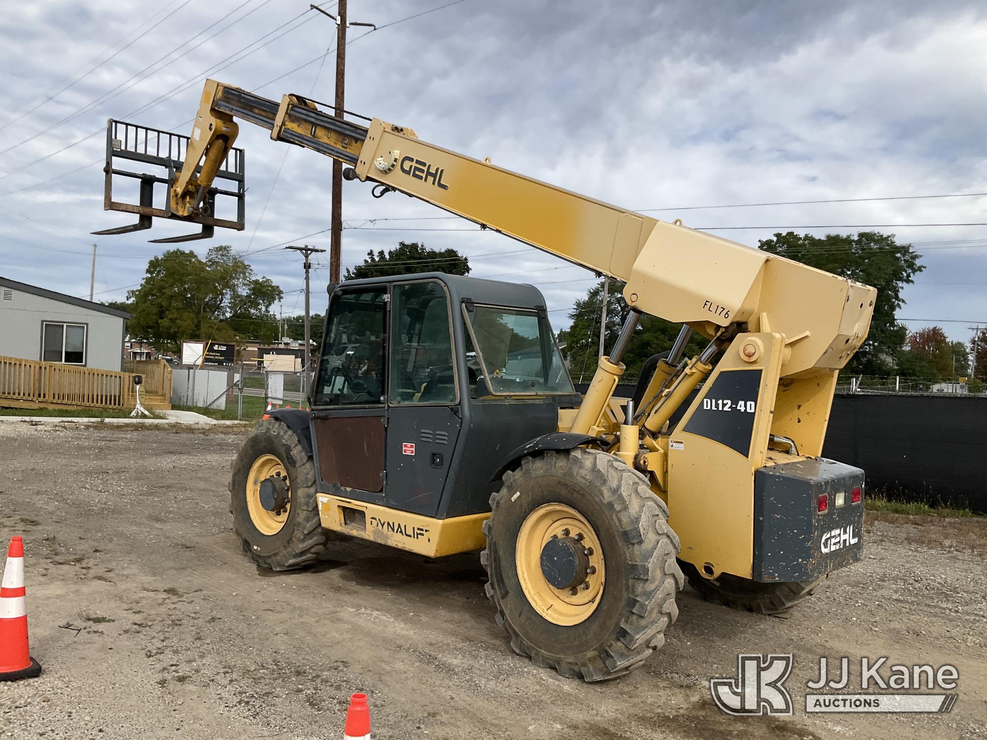 2013 Gehl DL1240
