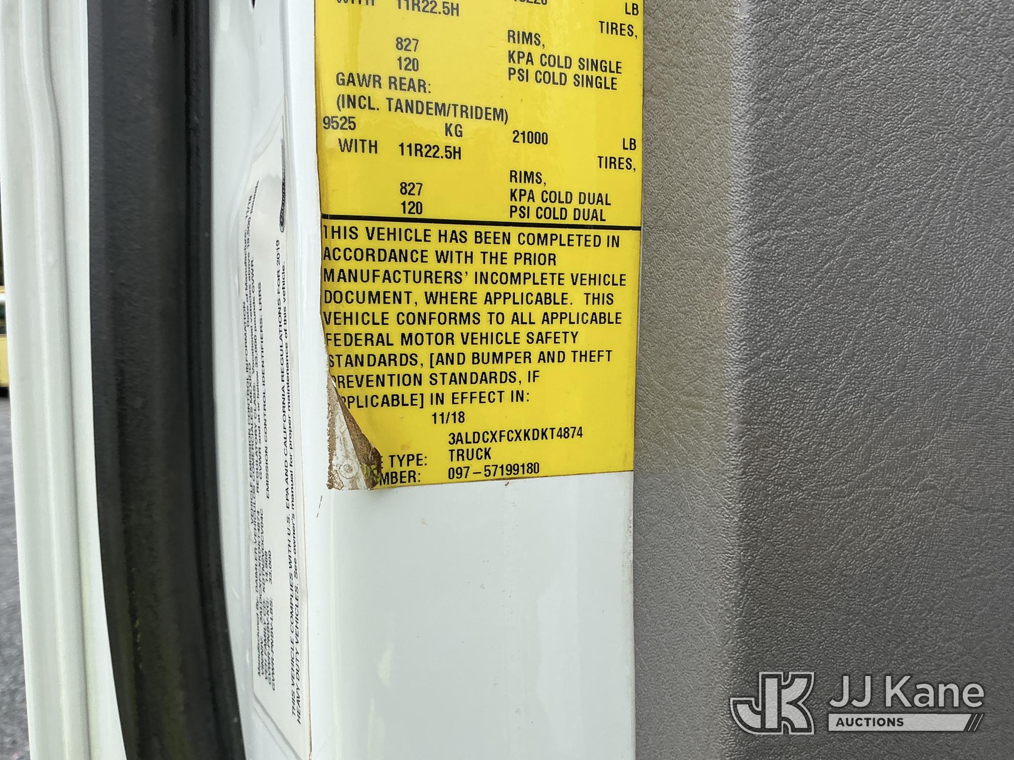 2019 Freightliner M2 106 4x4