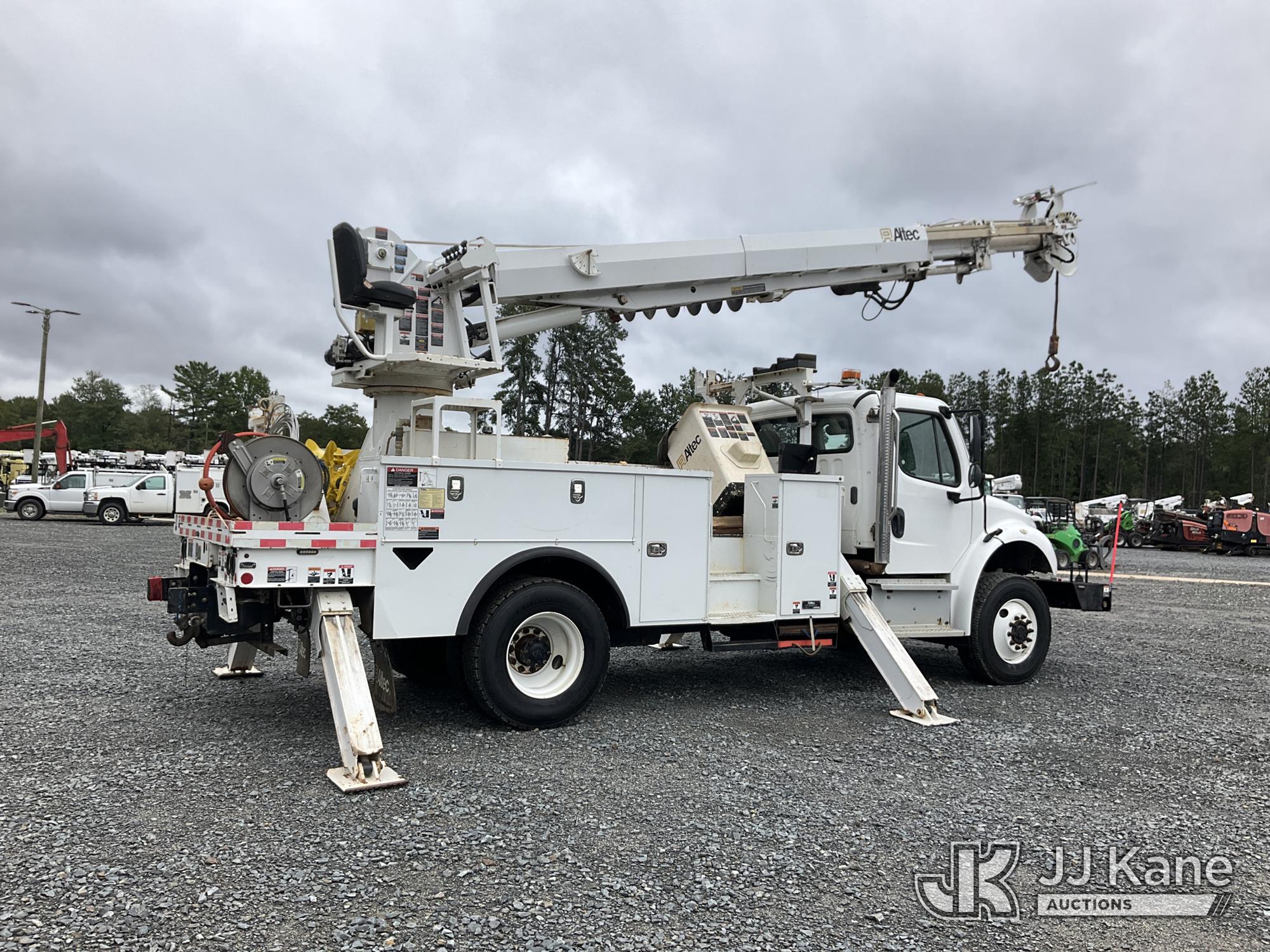 2019 Freightliner M2106