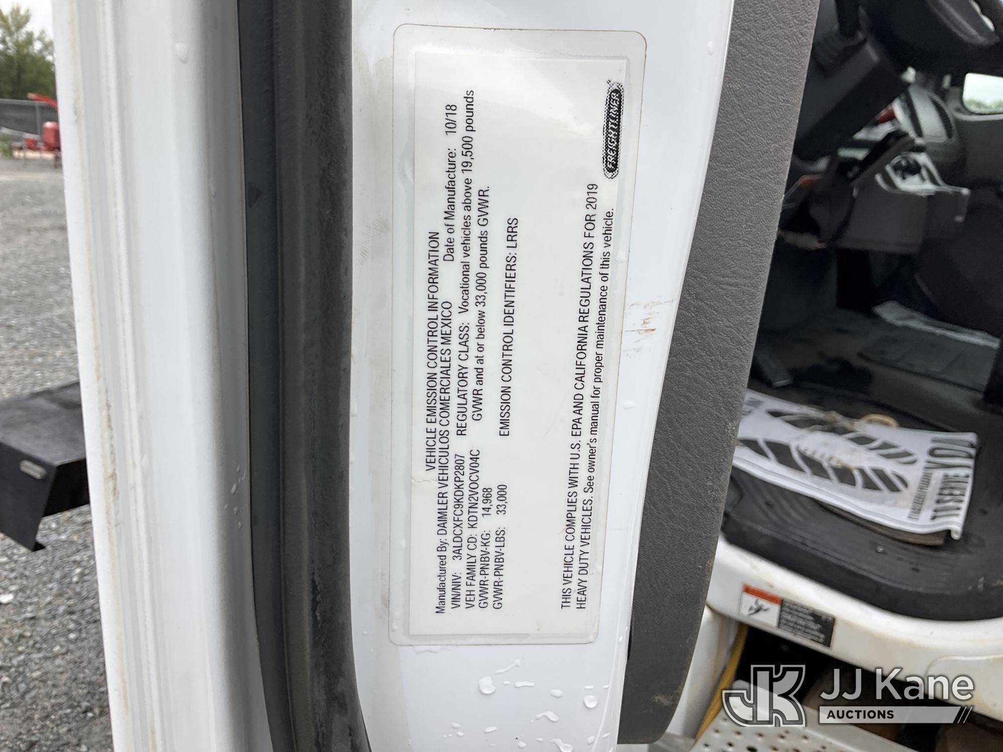 2019 Freightliner M2106