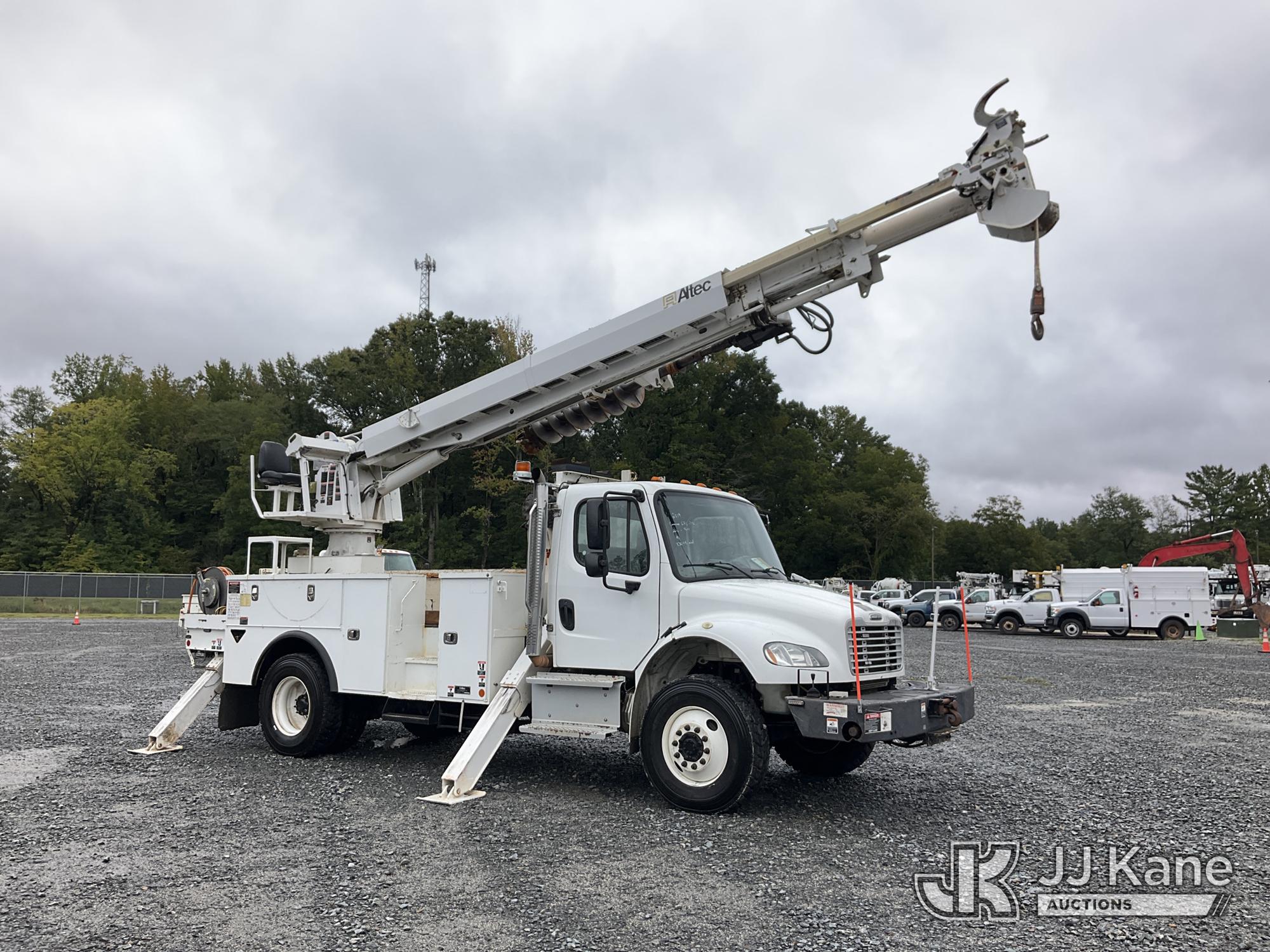 2019 Freightliner M2106