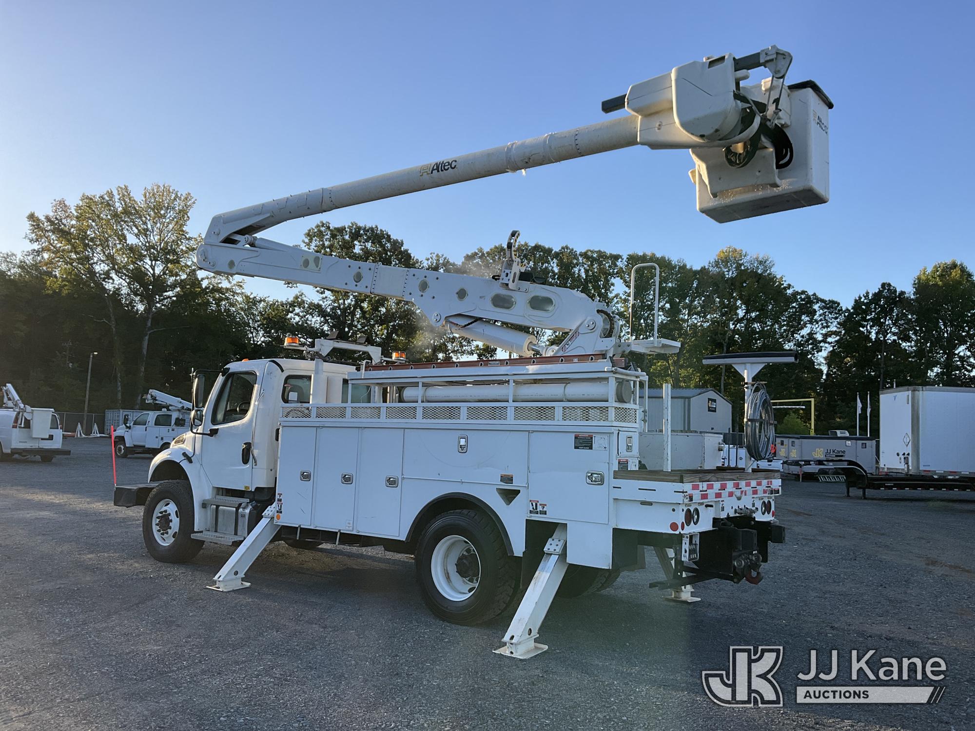 2022 Freightliner M2 106 4x4