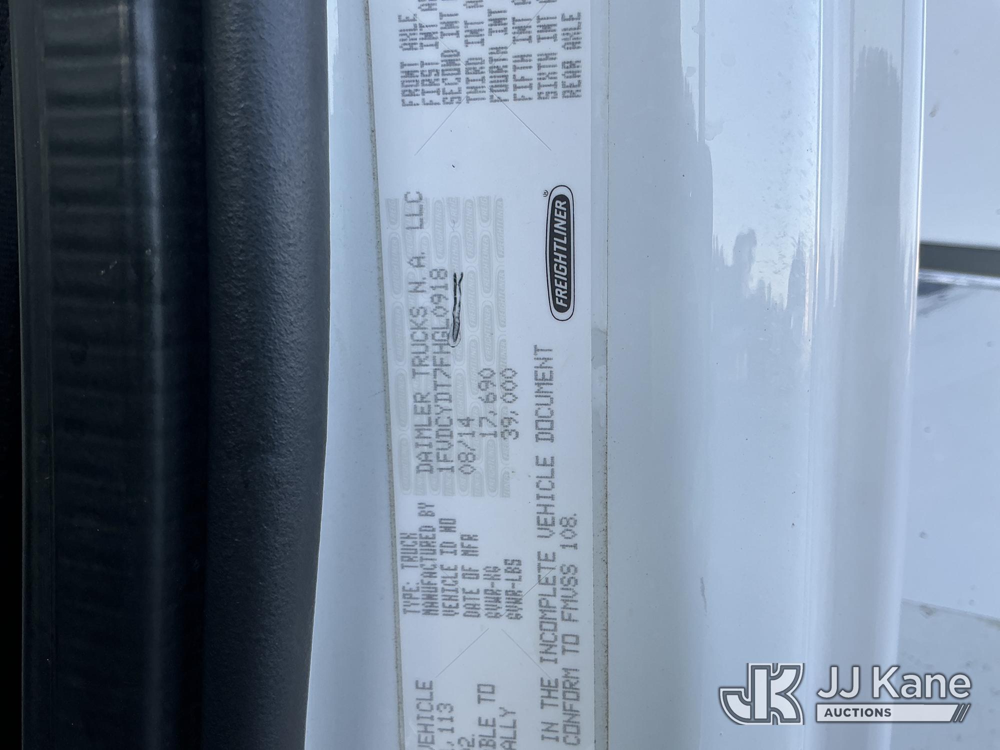 2015 Freightliner M2 106