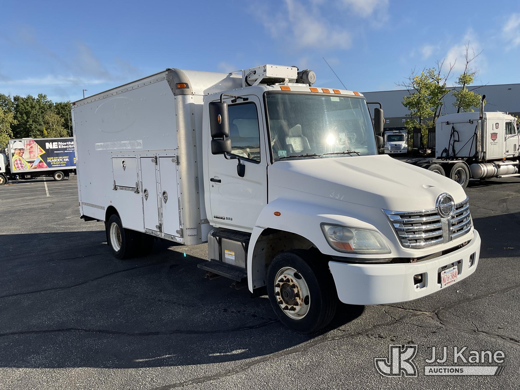 2010 Hino 258