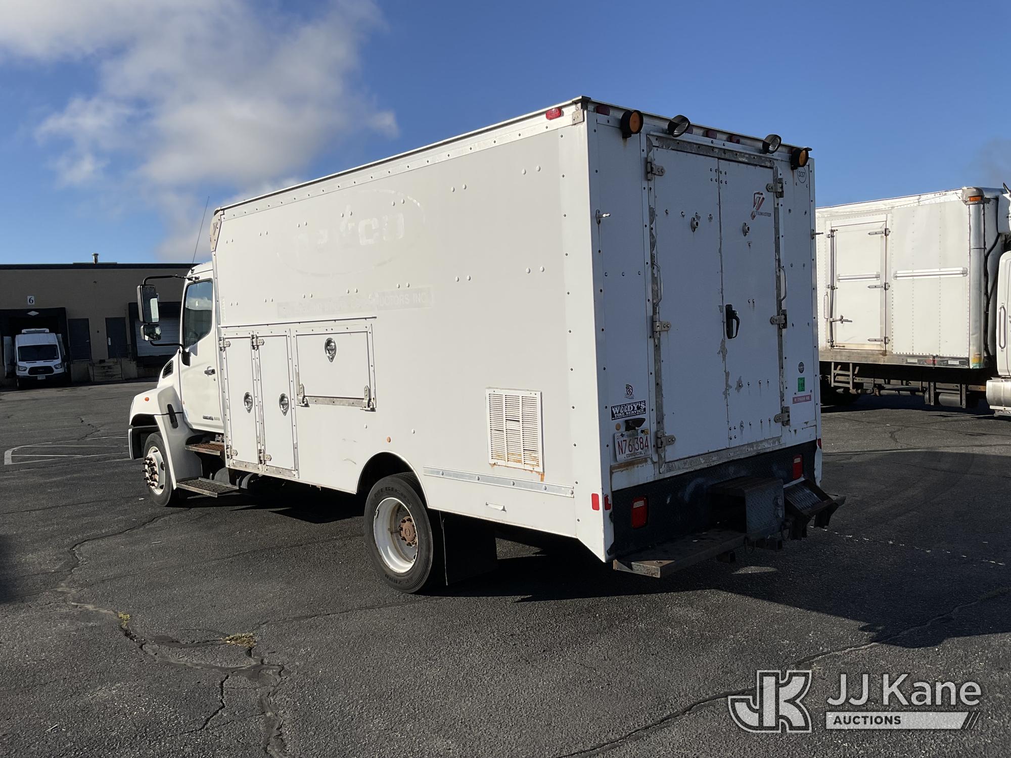 2010 Hino 258