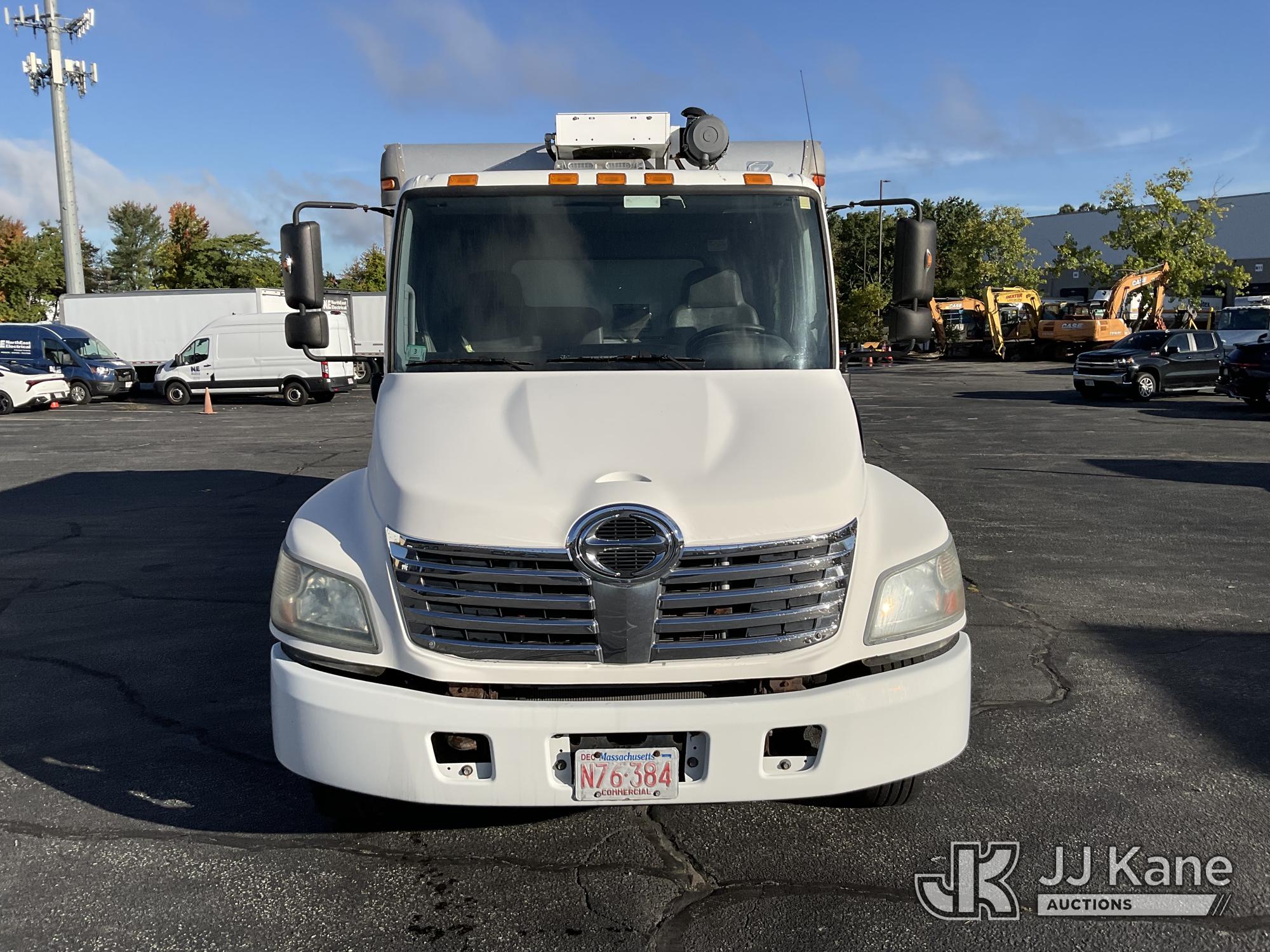 2010 Hino 258