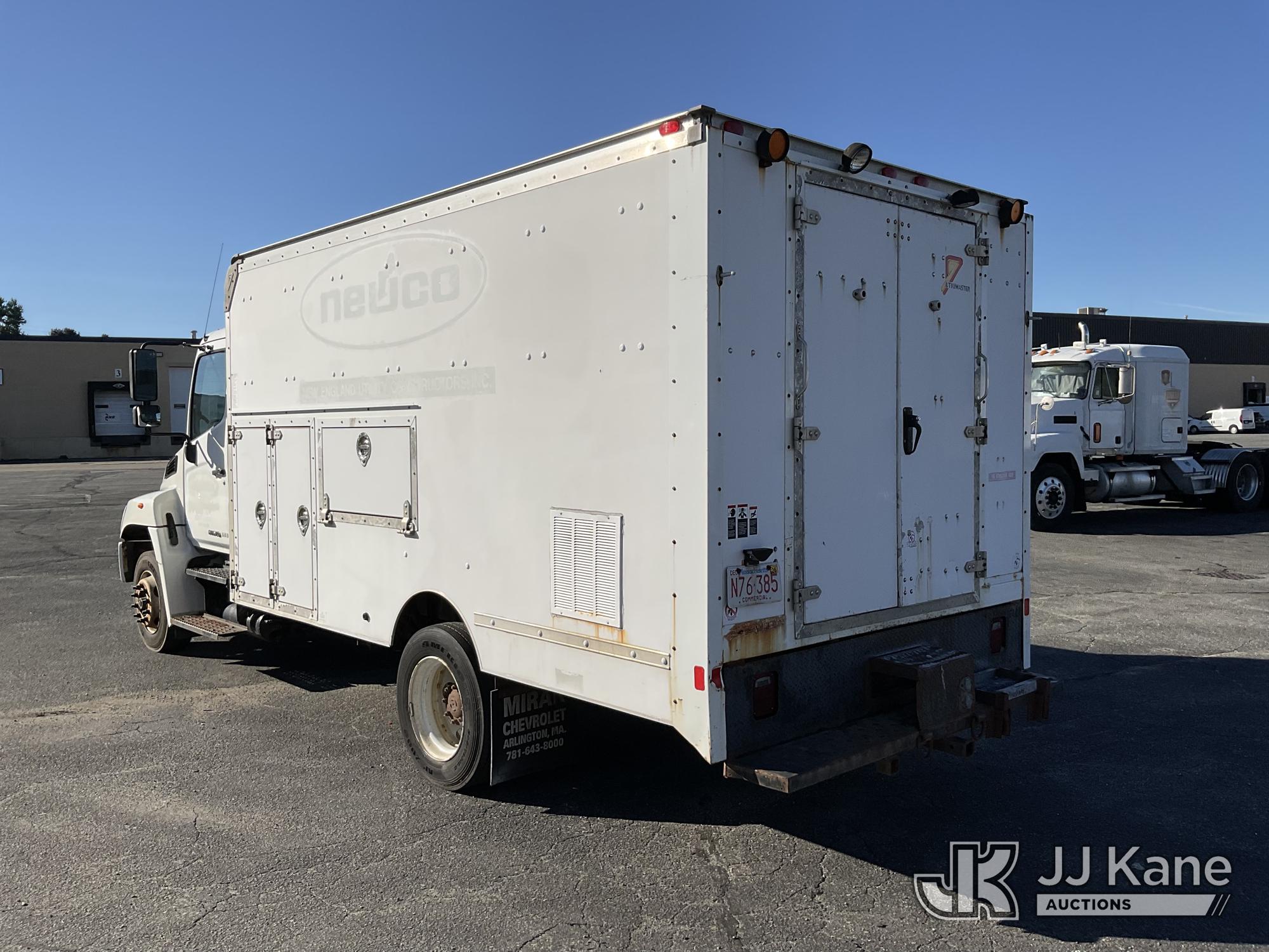 2010 Hino 258
