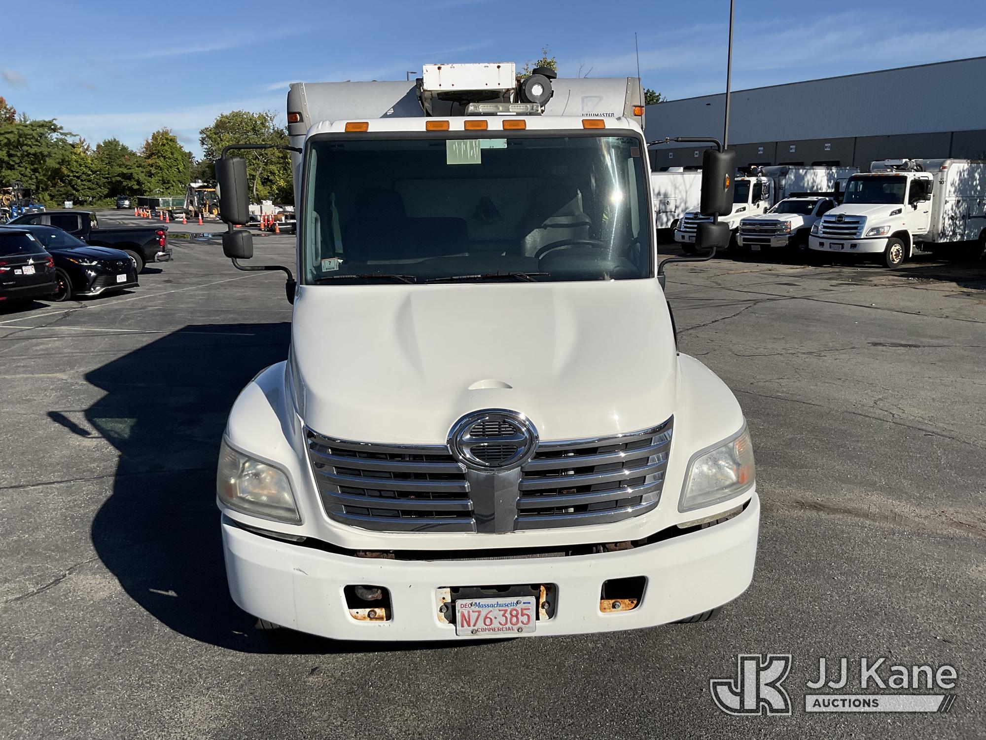 2010 Hino 258