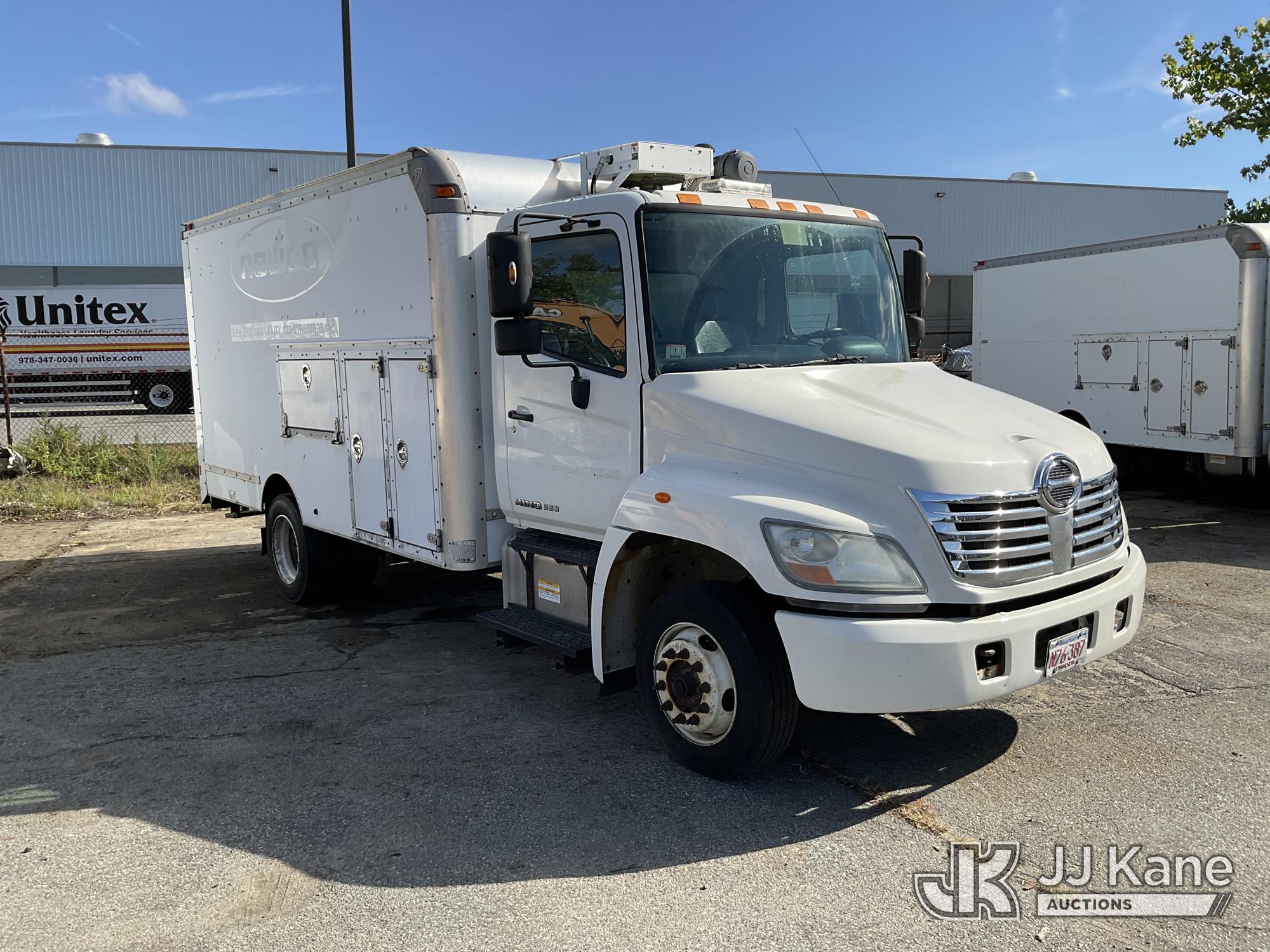 2010 Hino 258