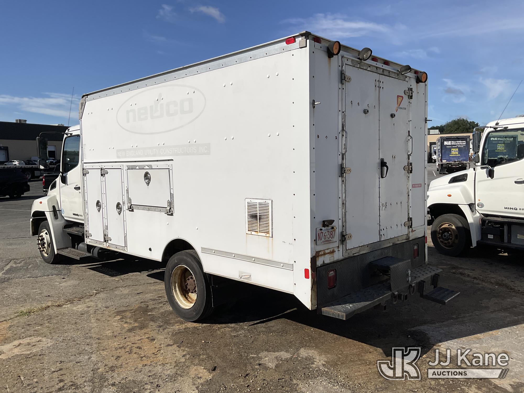 2010 Hino 258
