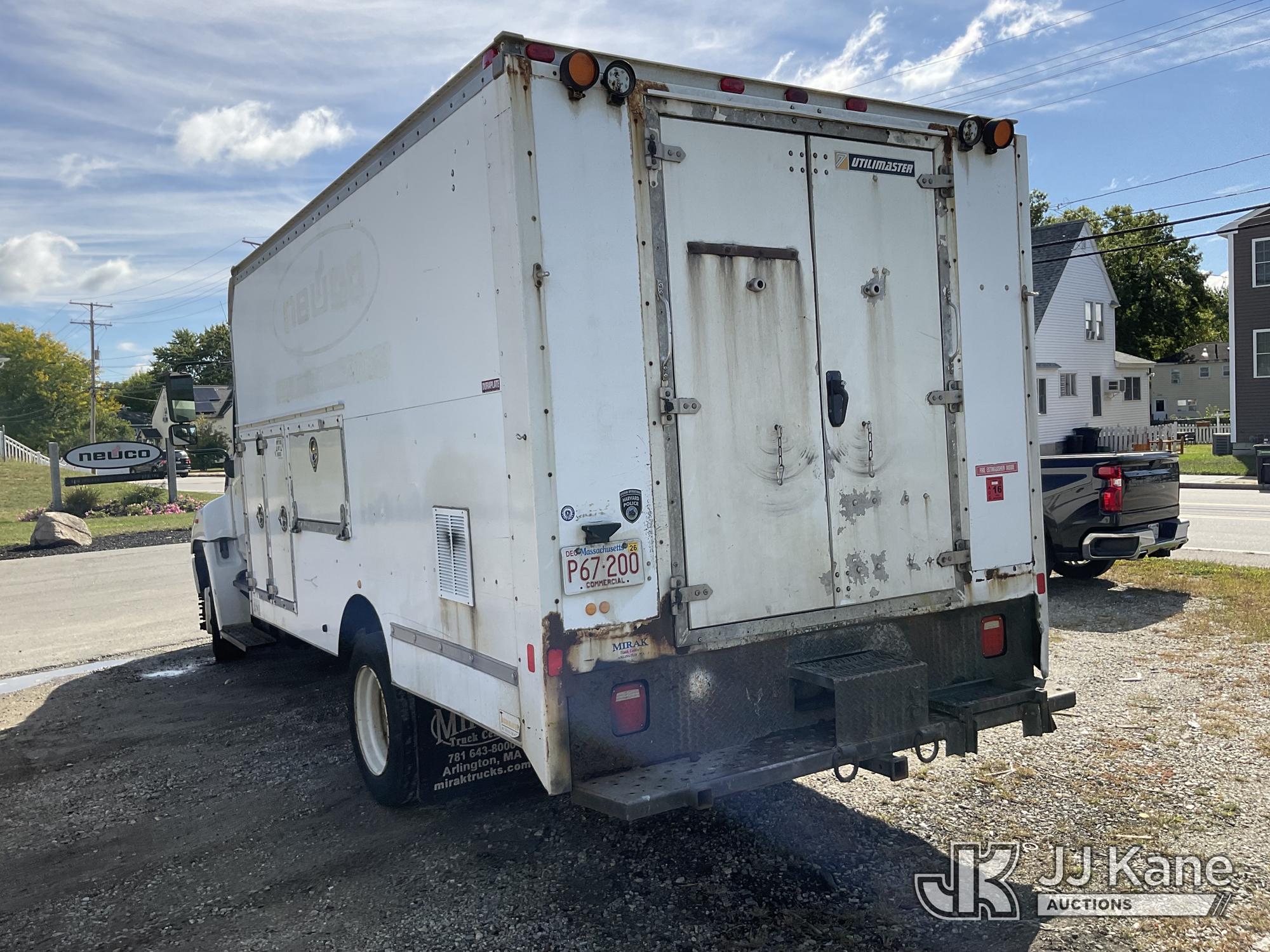 2013 Hino 258