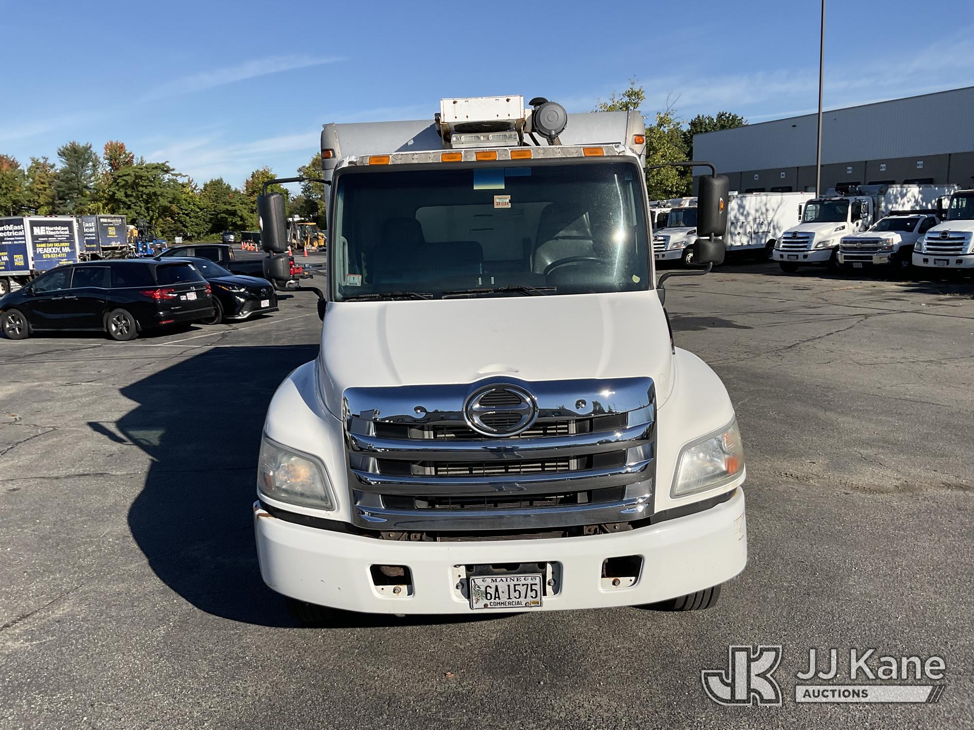2013 Hino 258