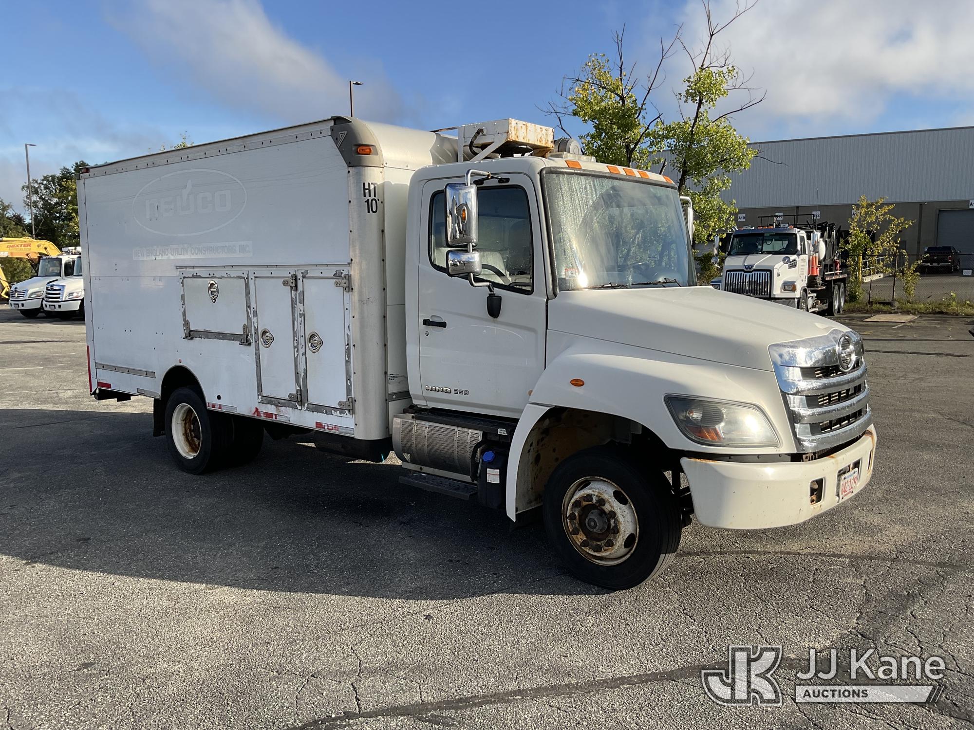 2014 Hino 258