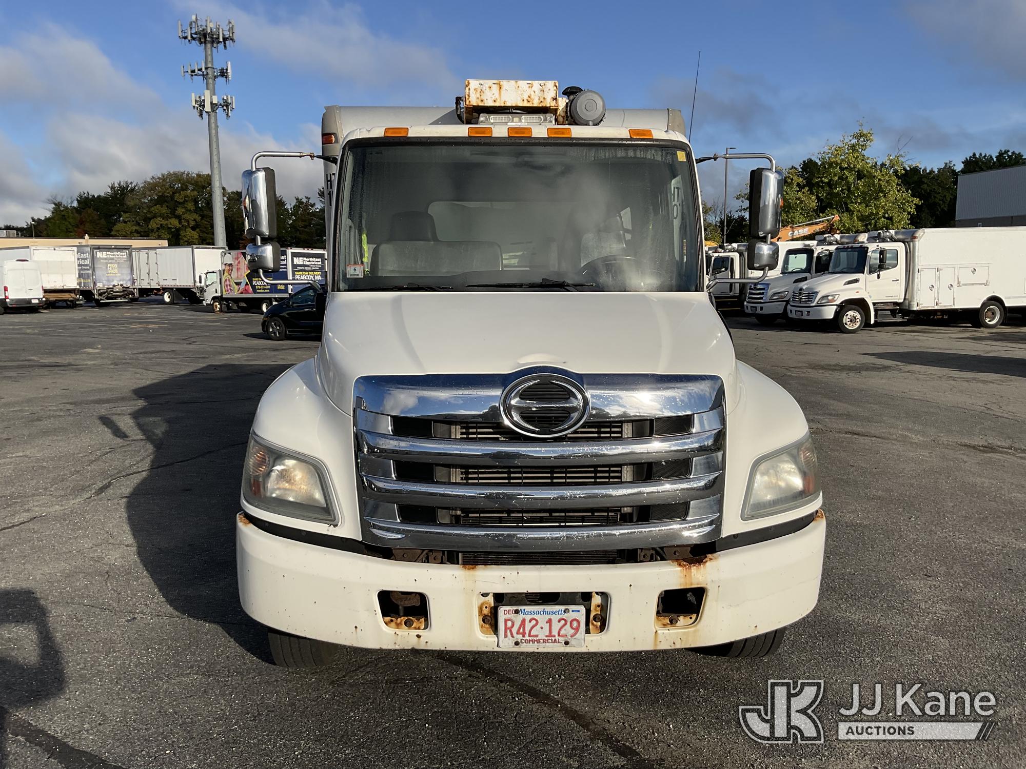 2014 Hino 258