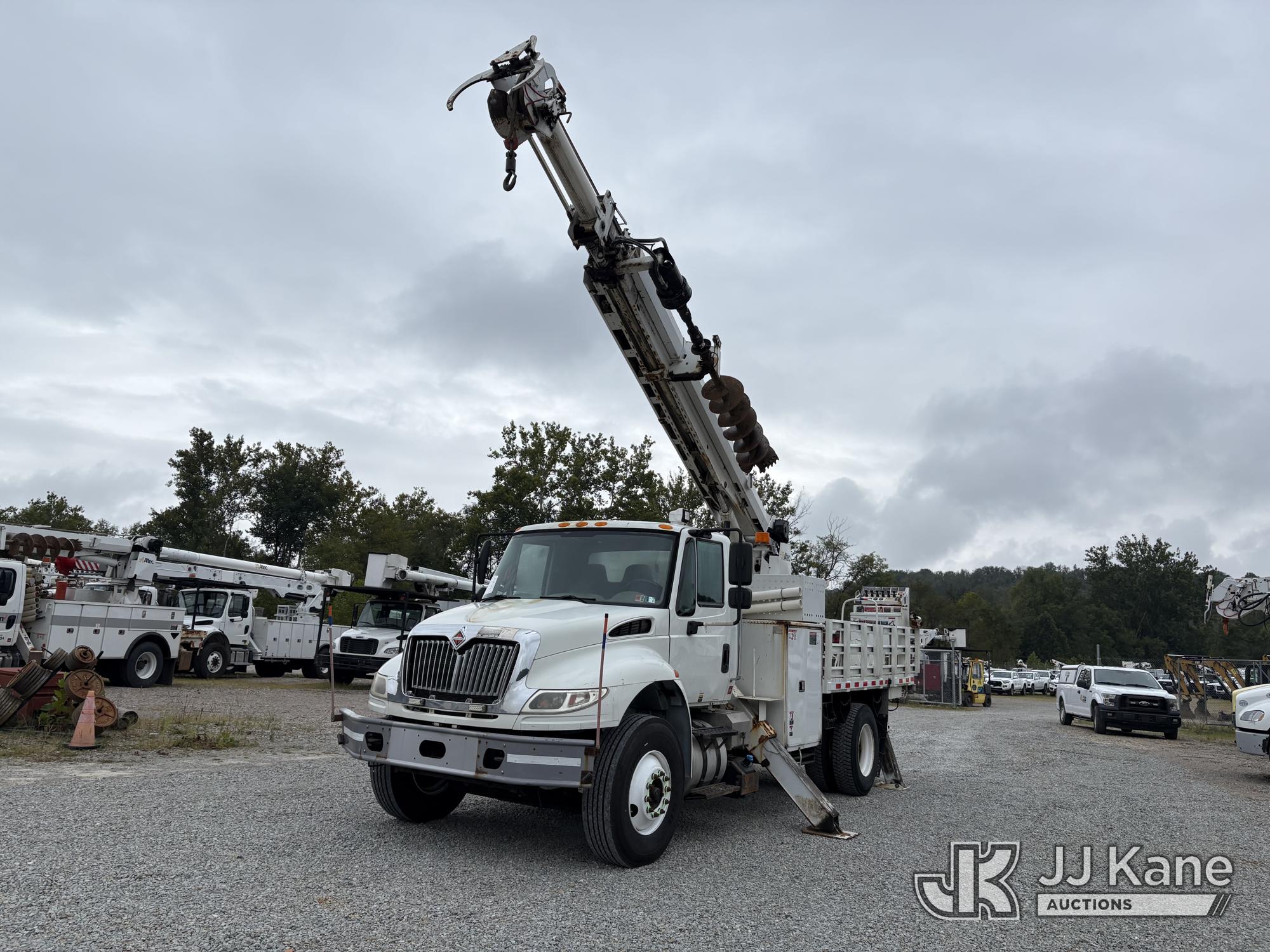 Photo of 2016 International DuraStar 4400