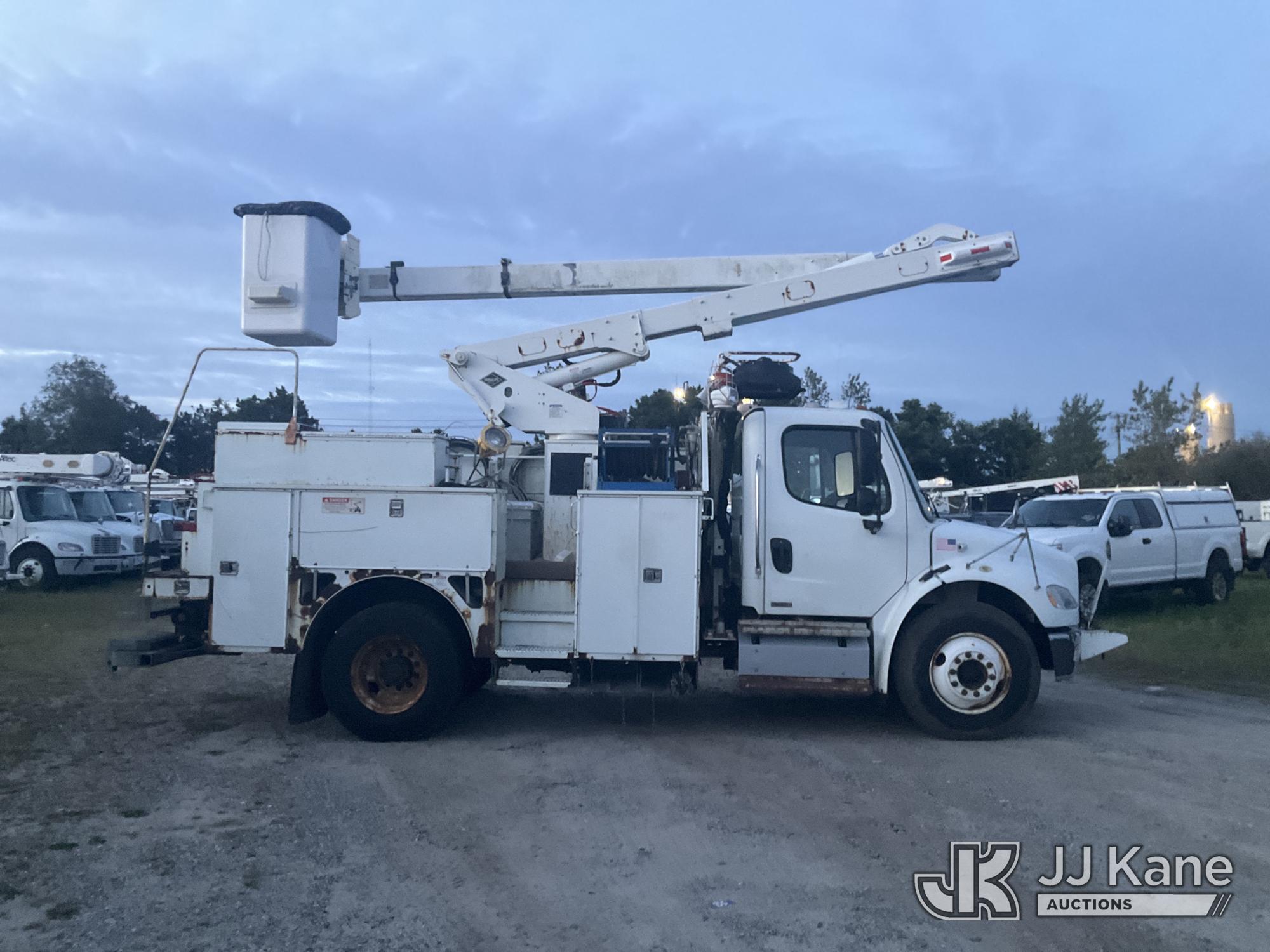 2012 Freightliner M2 106