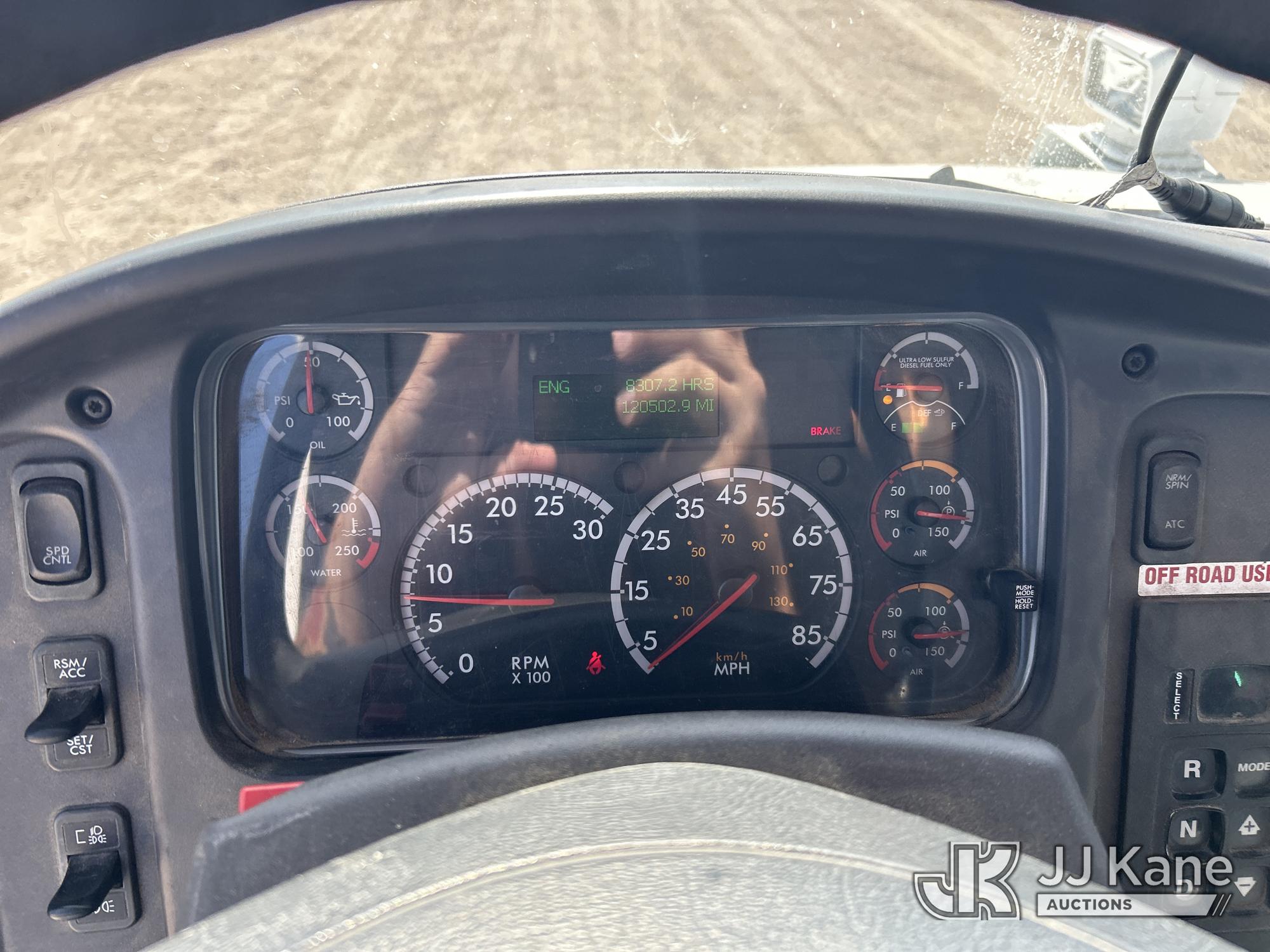 2017 Freightliner M2 106