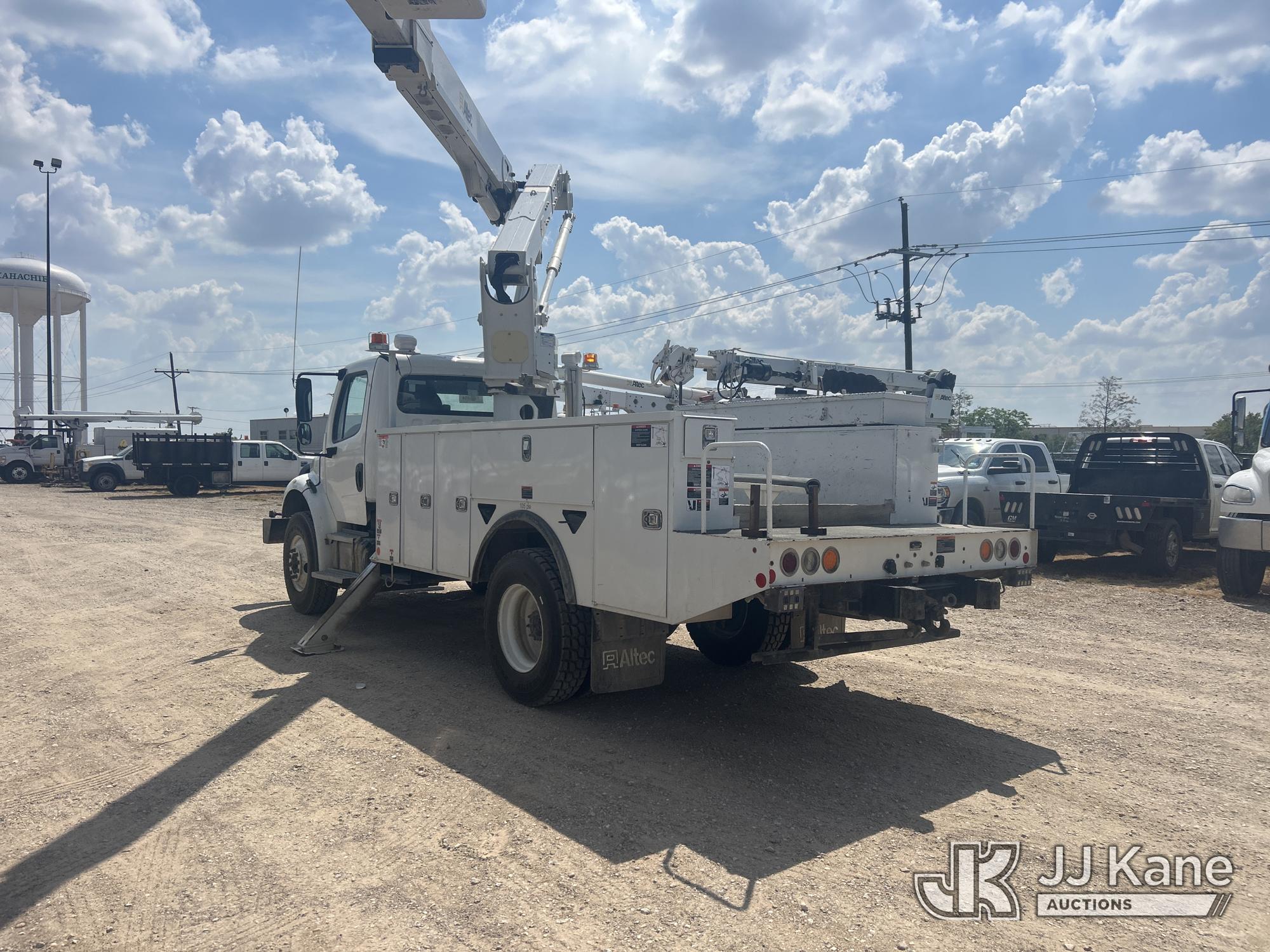 2019 Freightliner M2 106