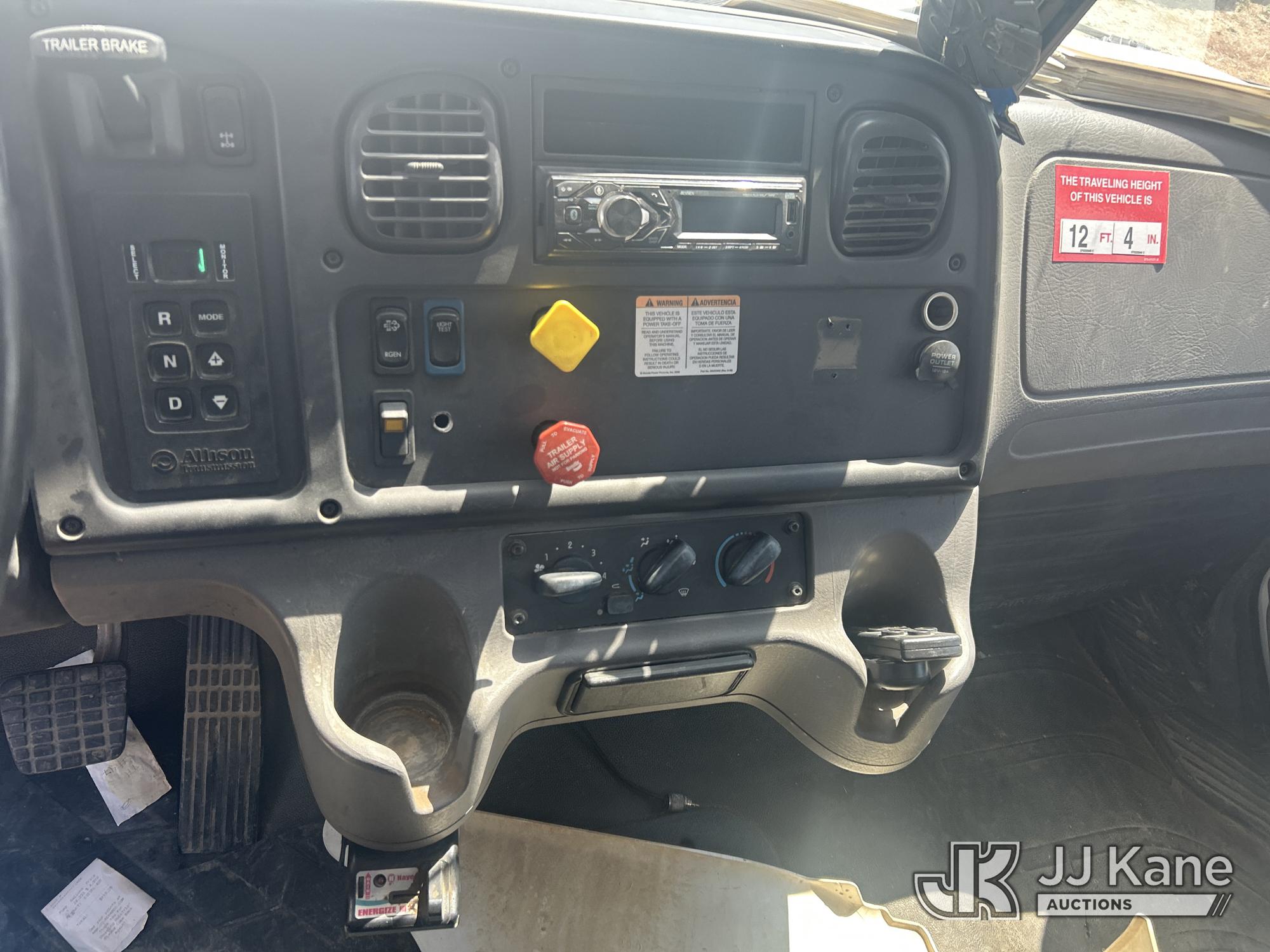 2019 Freightliner M2 106