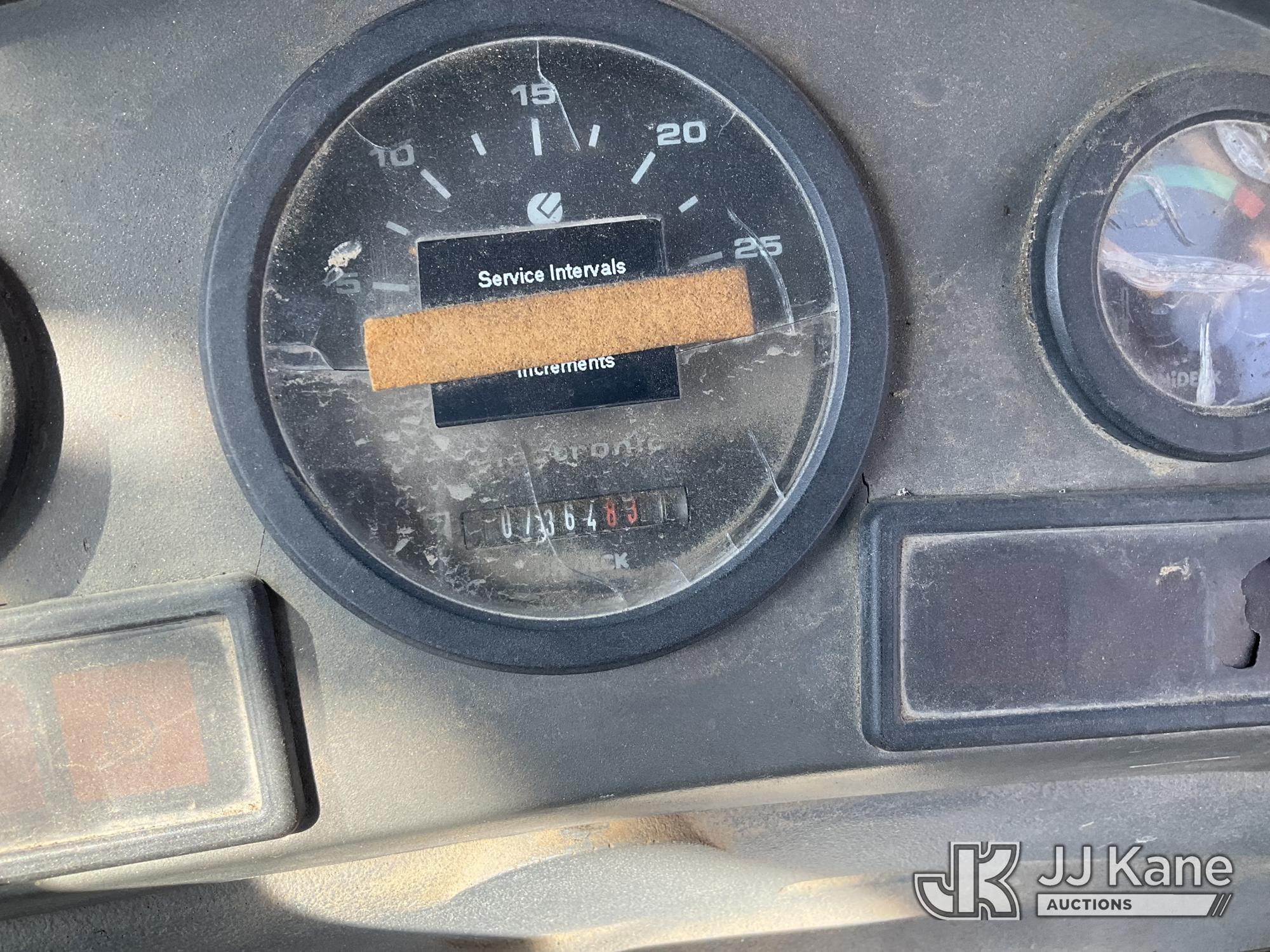 1997 New Holland 675E