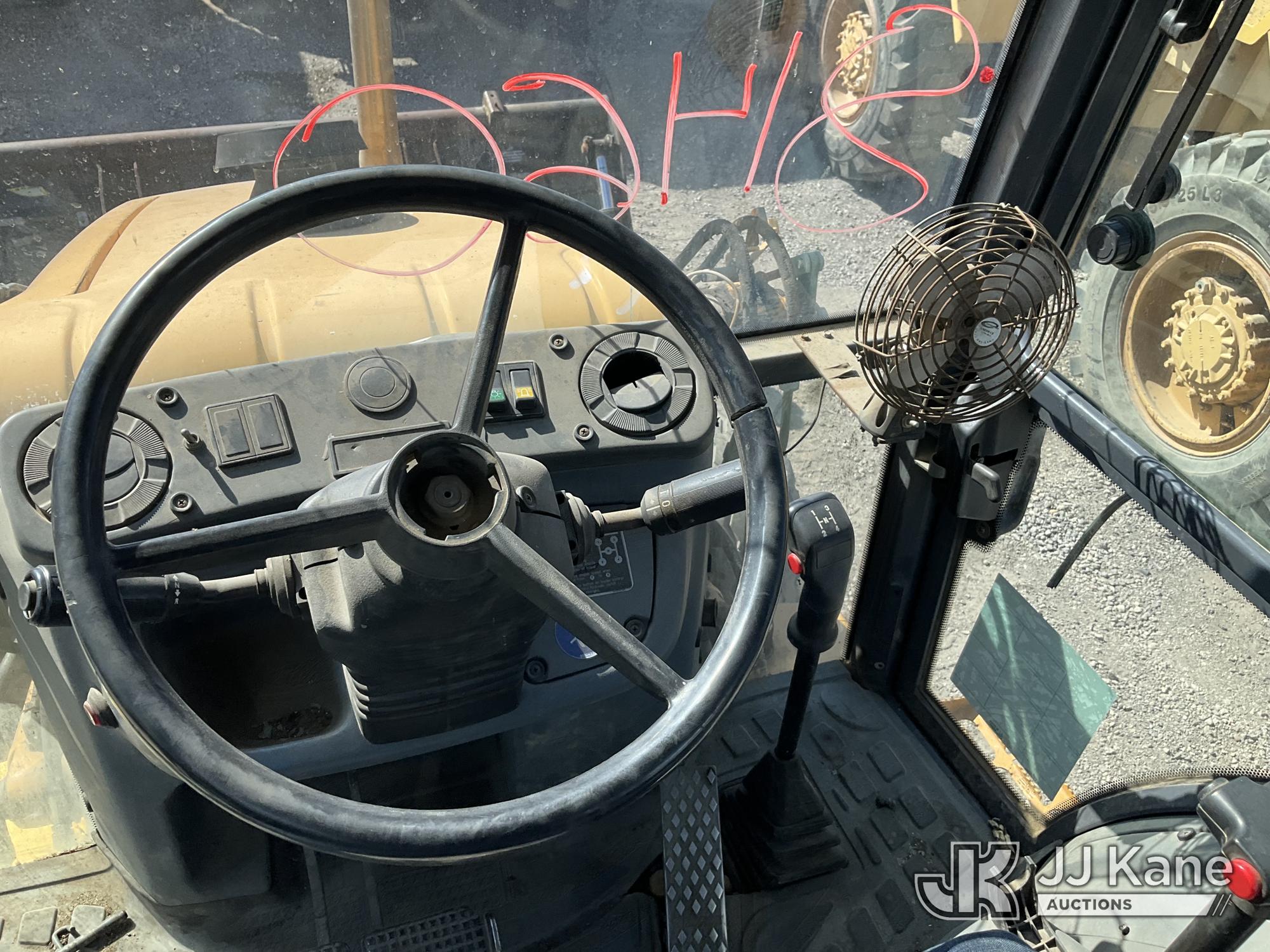1997 New Holland 675E