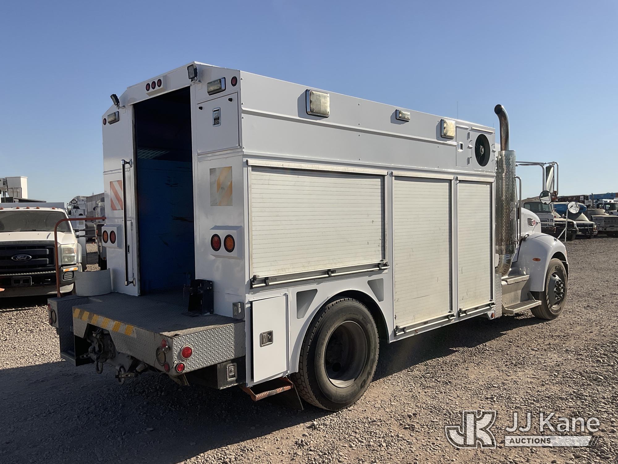 2013 Peterbilt 337