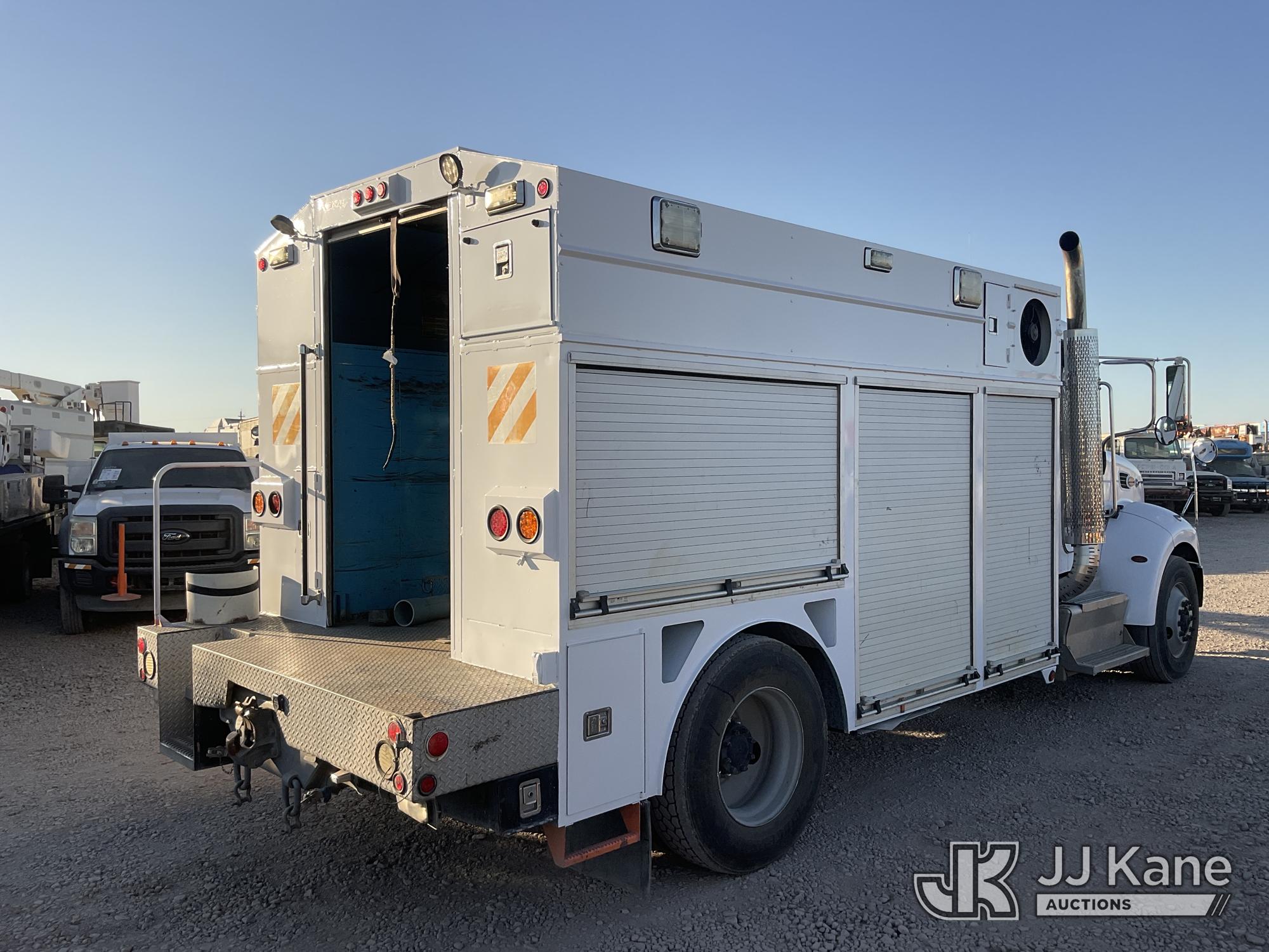 2013 Peterbilt 337