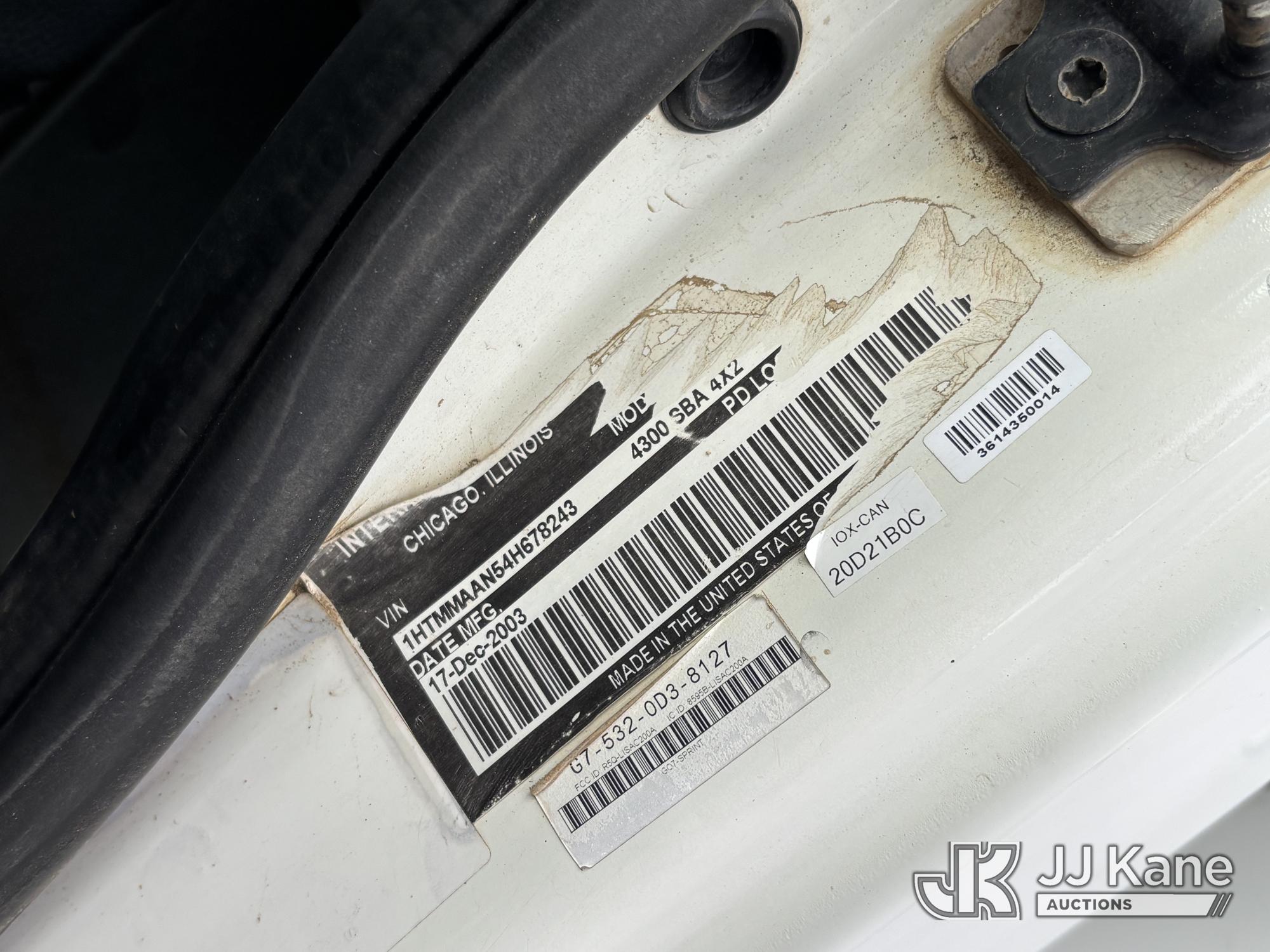 2004 International 4300