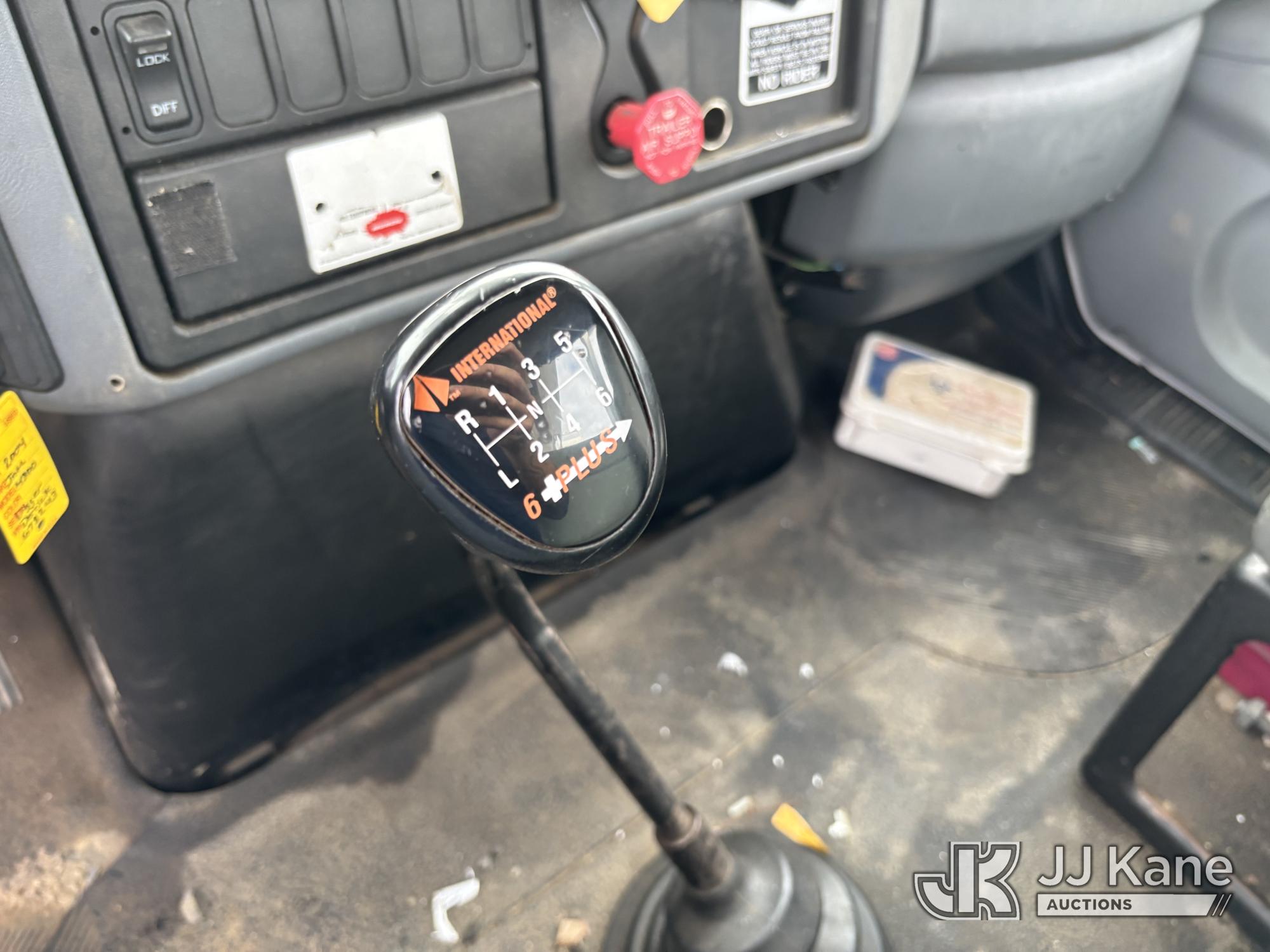 2004 International 4300