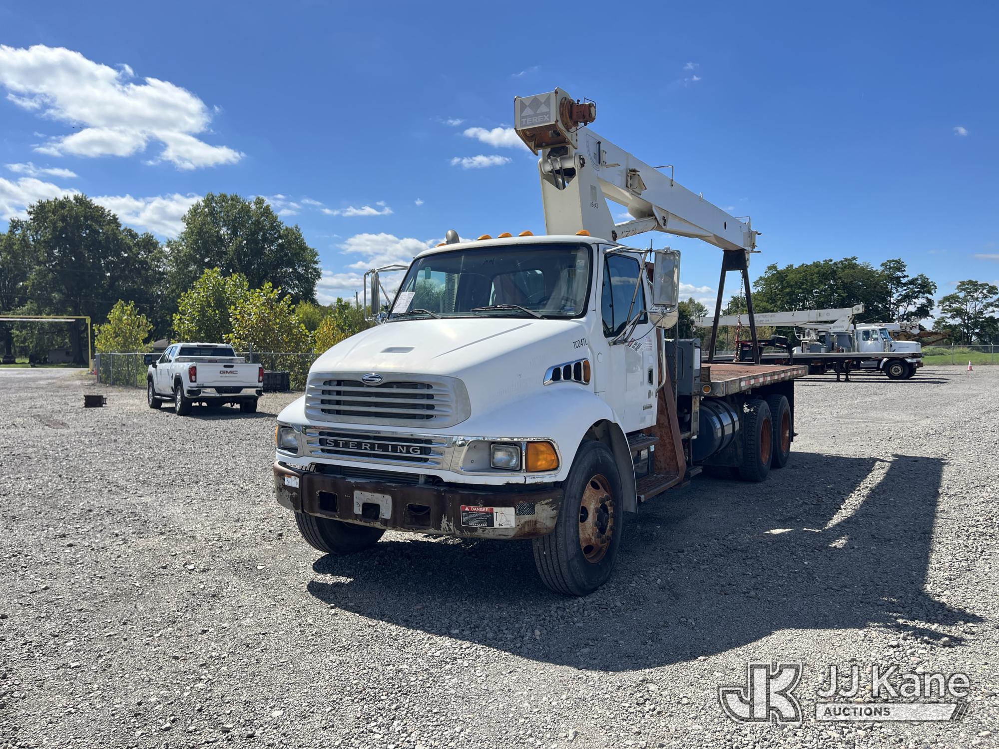 Photo of 2002 Sterling M8500 Acterra