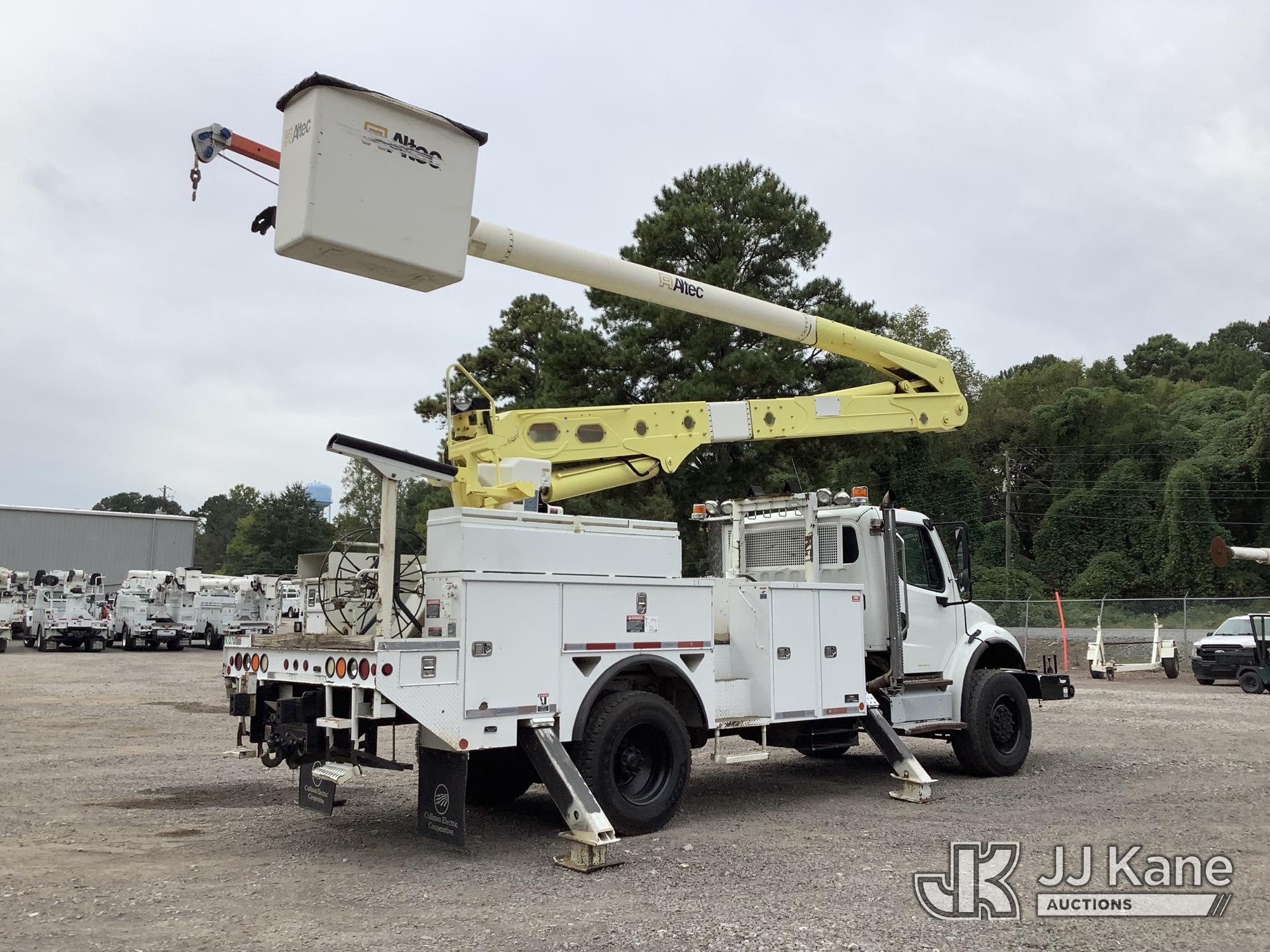 2013 Freightliner M2 106