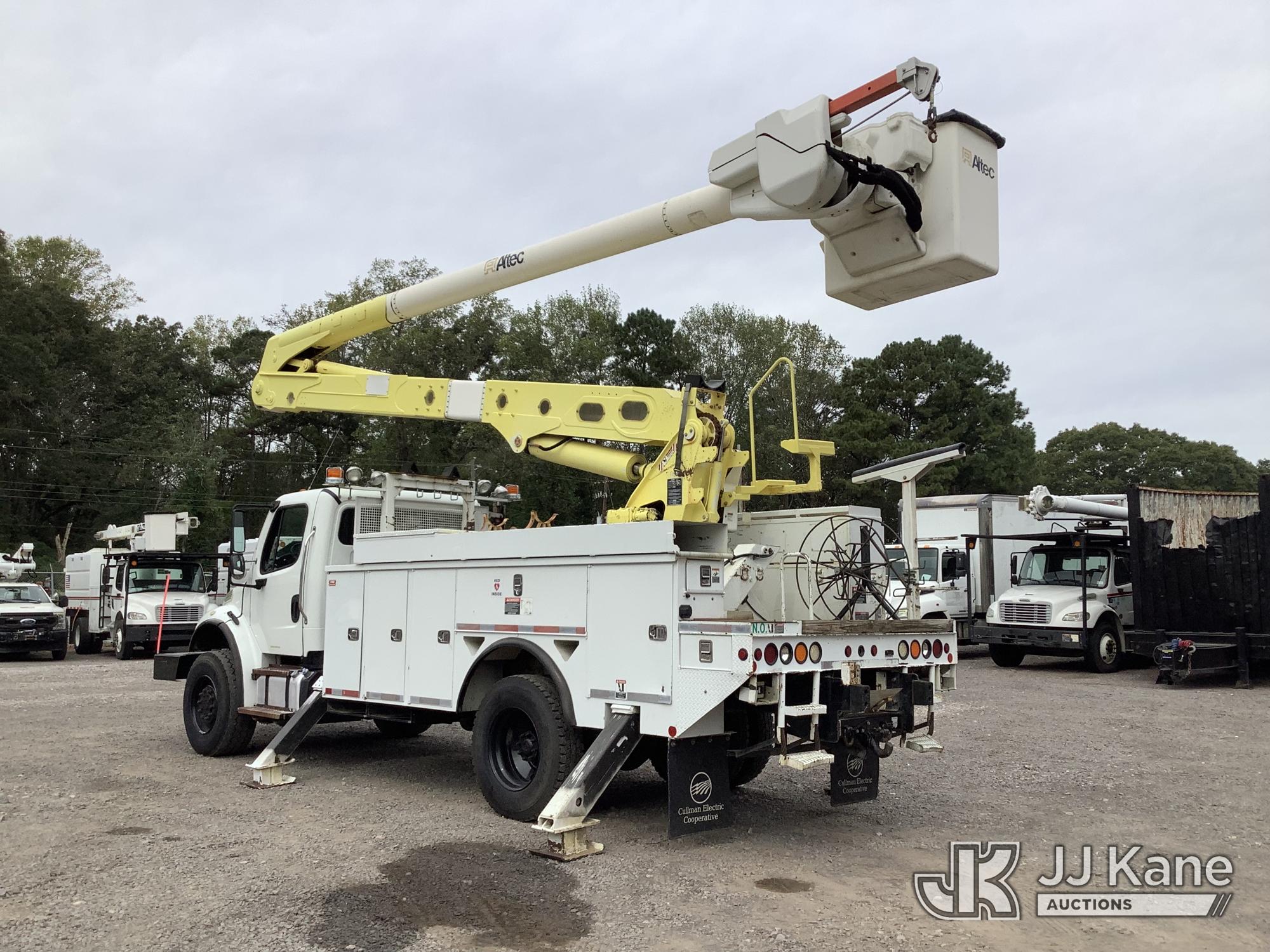 2013 Freightliner M2 106