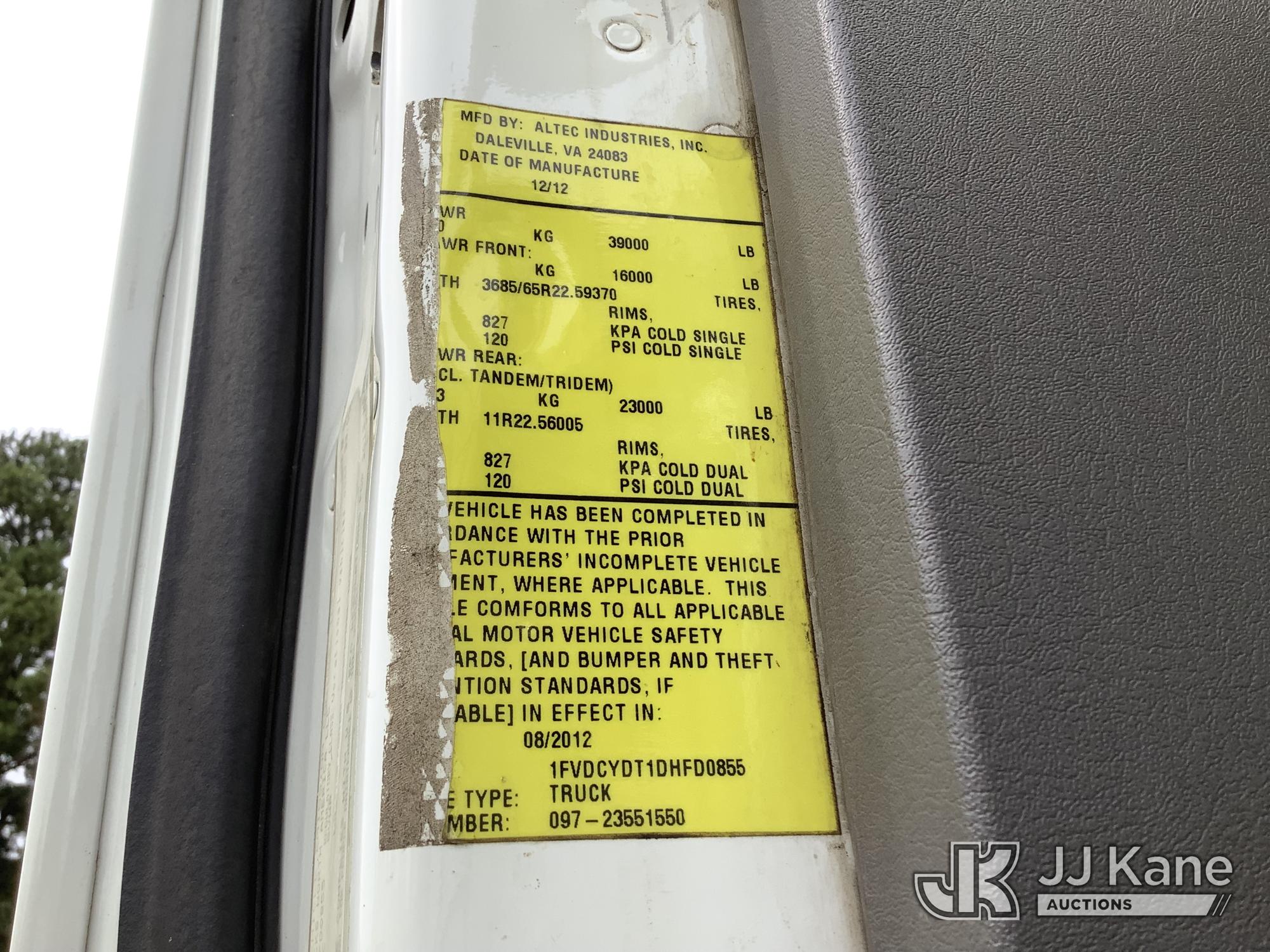 2013 Freightliner M2 106
