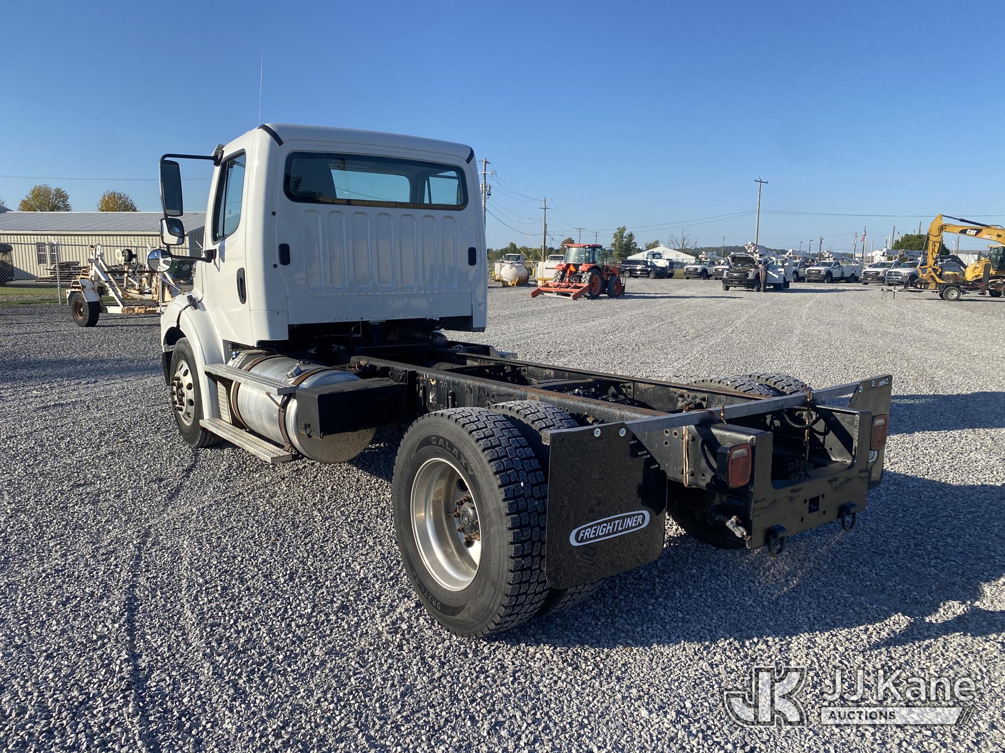 2013 Freightliner M2 112