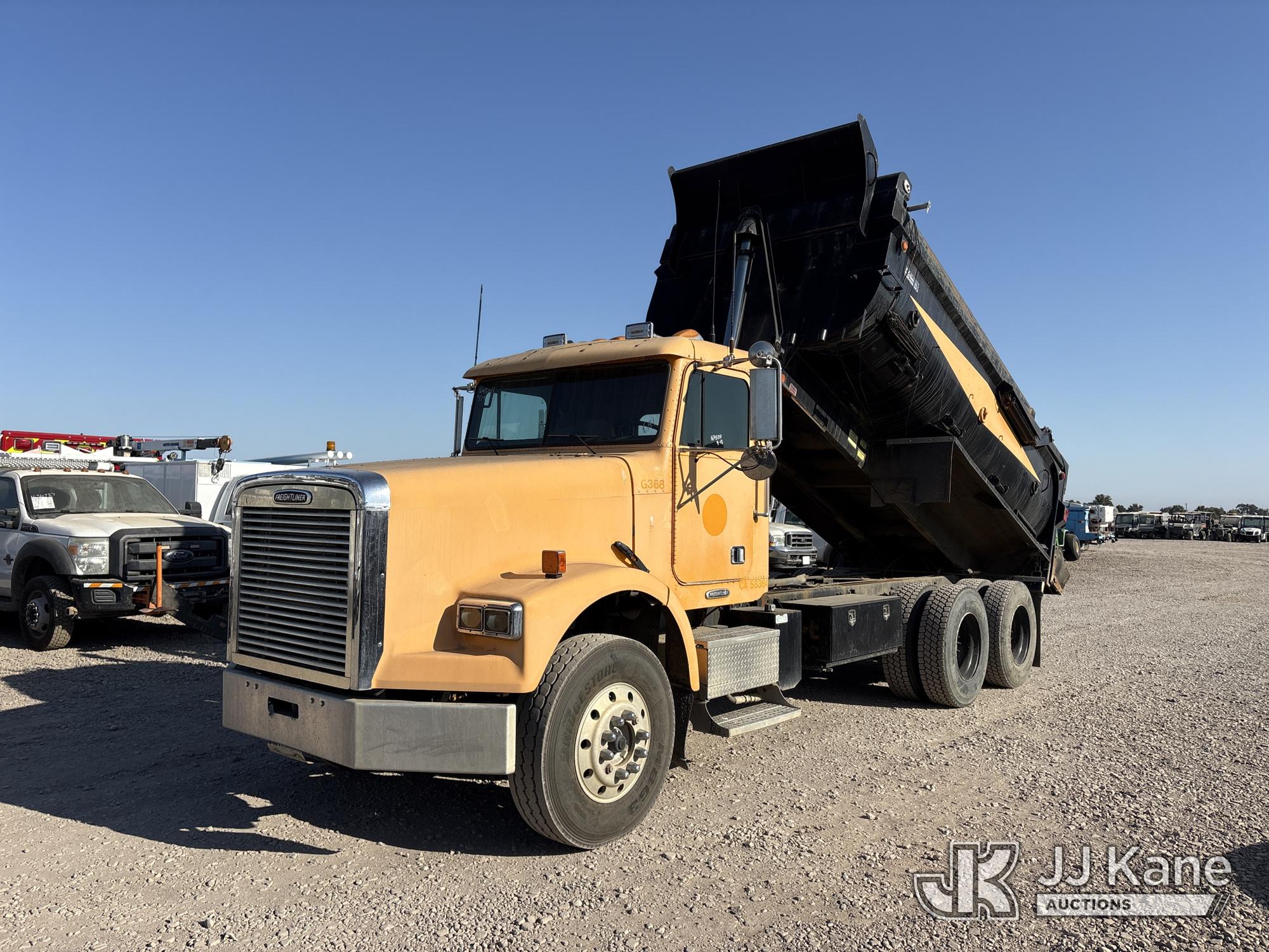 Photo of 2001 Freightliner FLD120SD