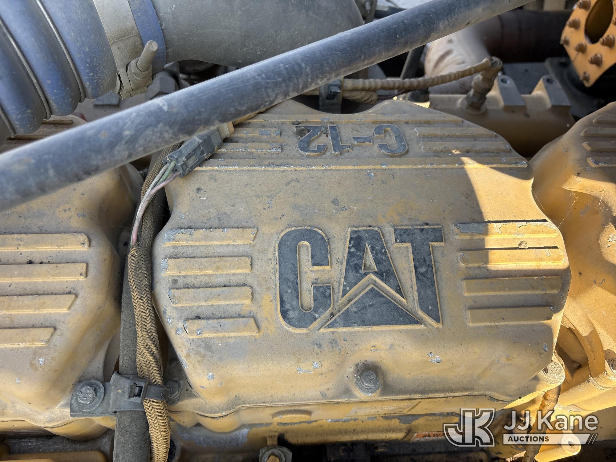 2001 Freightliner FLD120SD