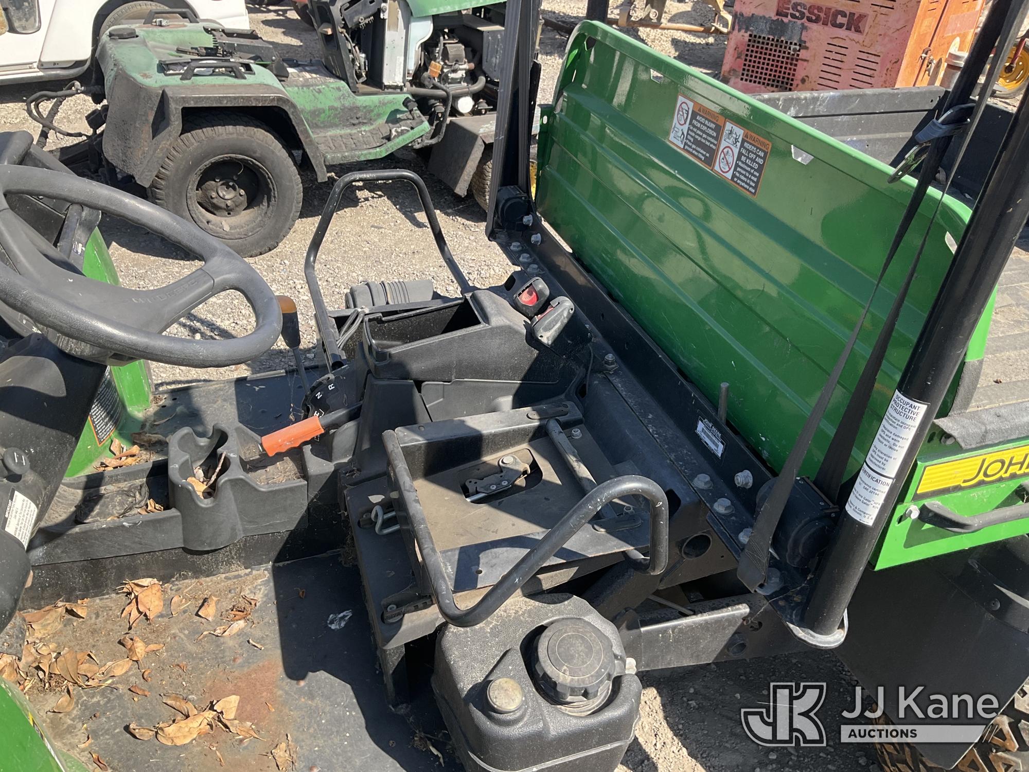 2013 John Deere HPX