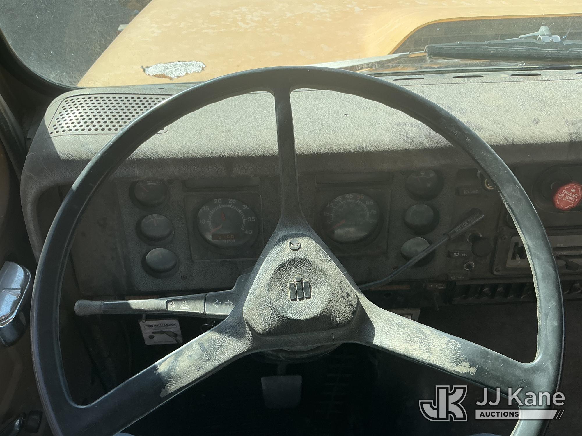 1985 International F2574