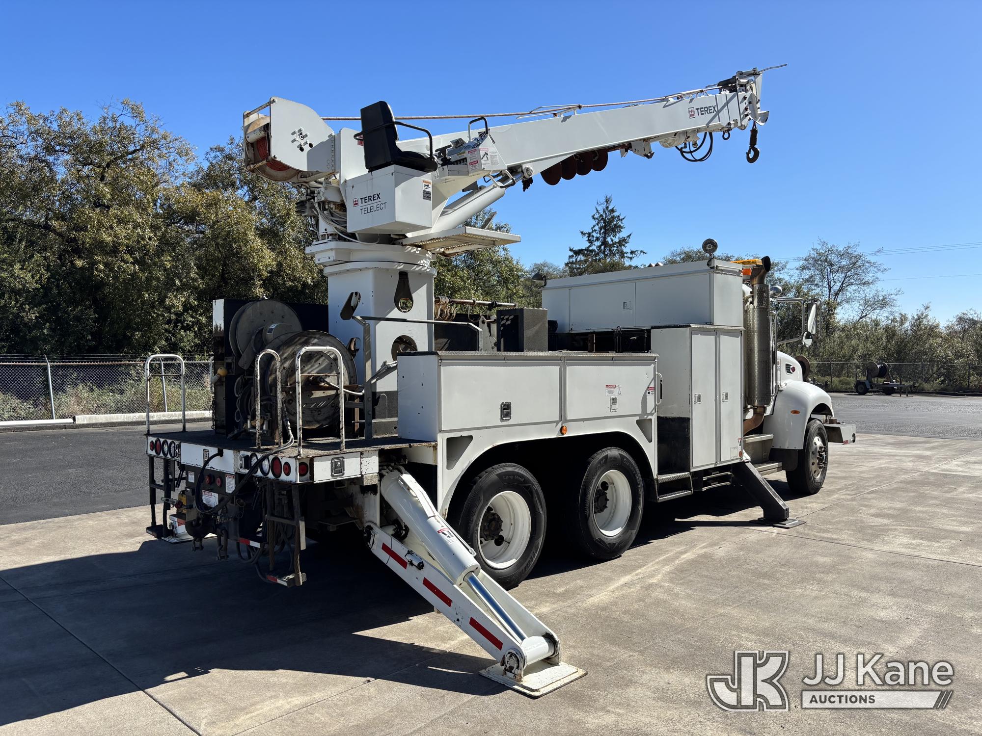 2009 Peterbilt 340