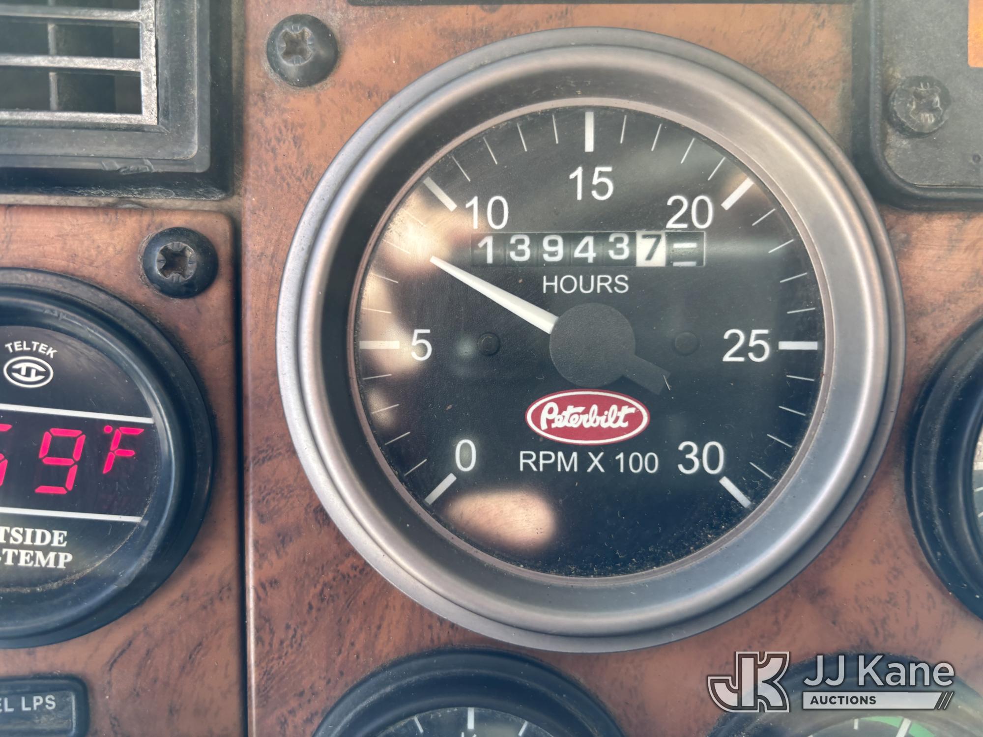 2009 Peterbilt 340