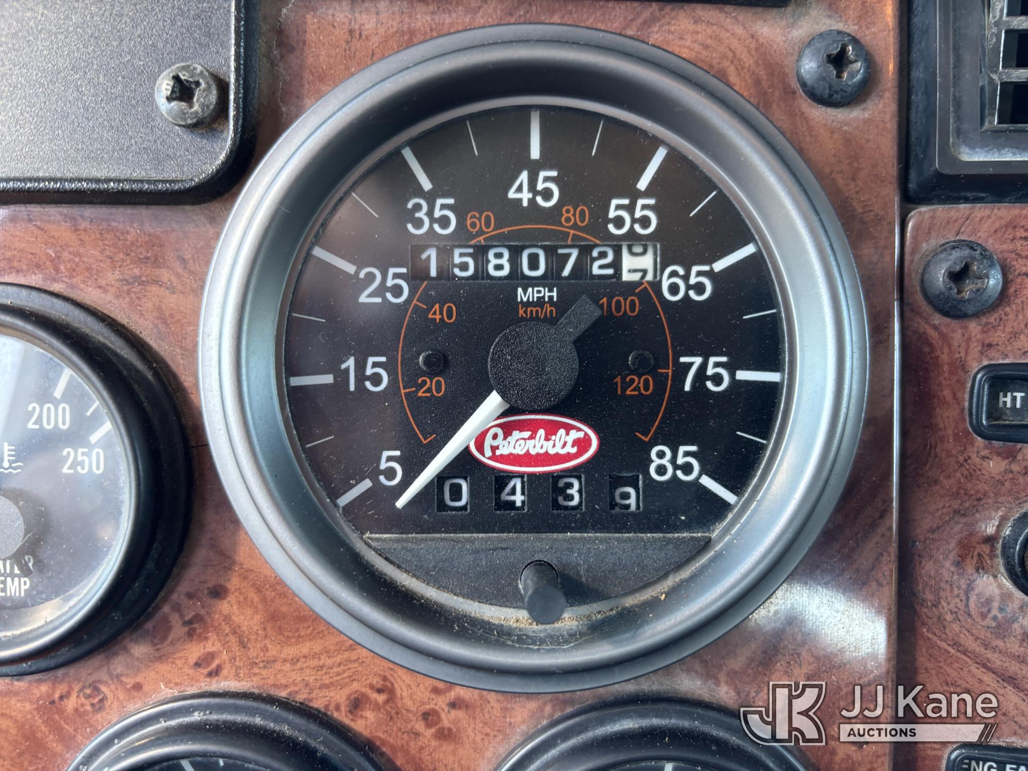 2006 Peterbilt 335