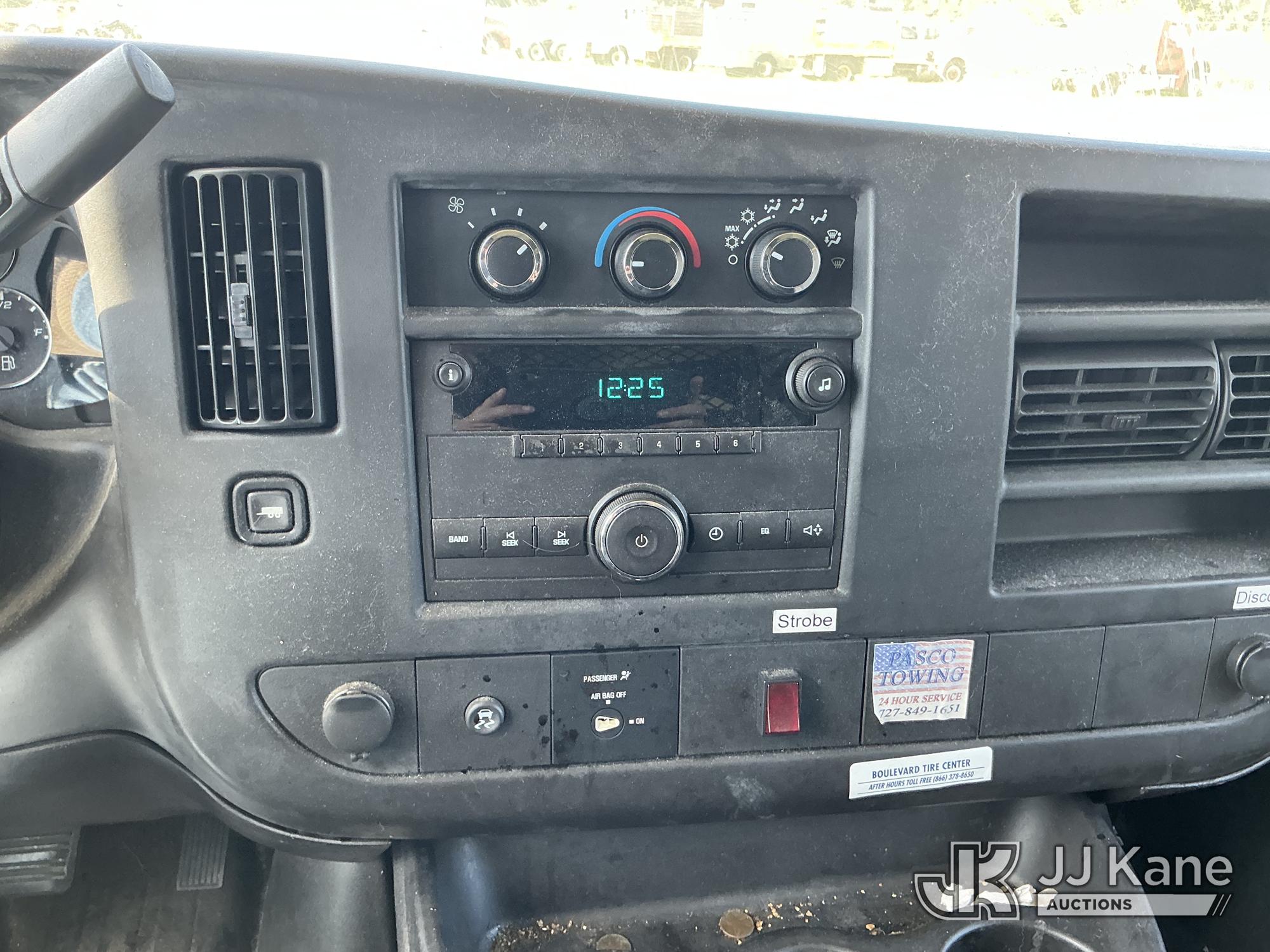 2011 Chevrolet EXPRESS G2500