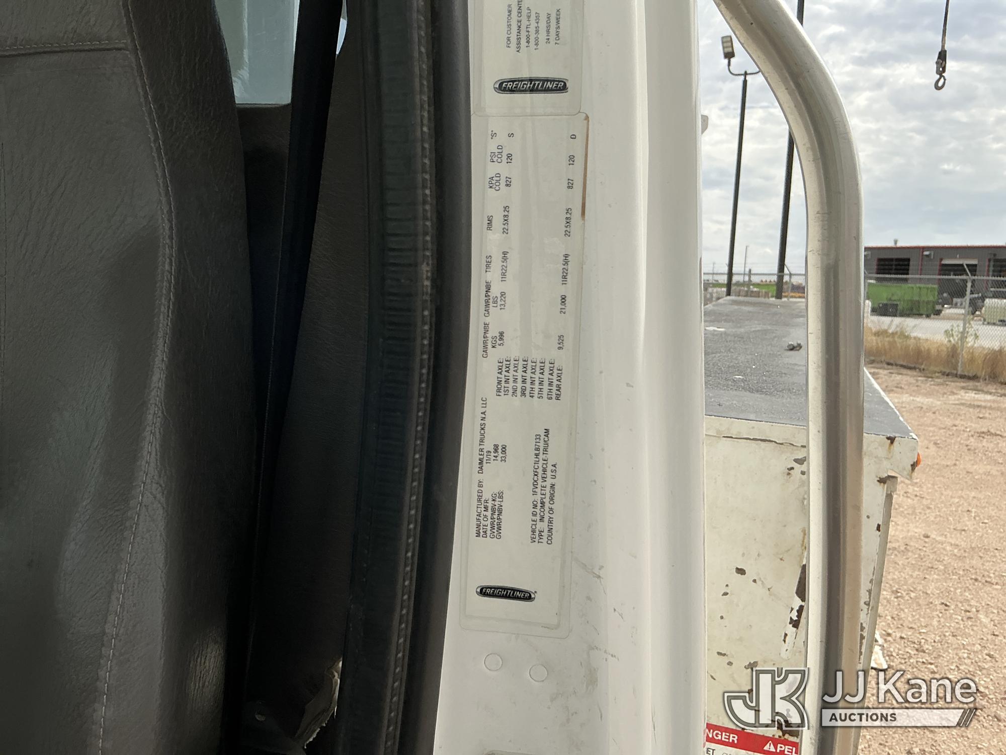2020 Freightliner M2
